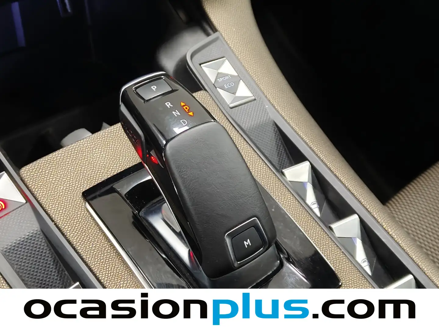 Foto DS DS 7 Crossback DS DS7 Crossback BlueHDi 130 Bastille Auto (130 CV)