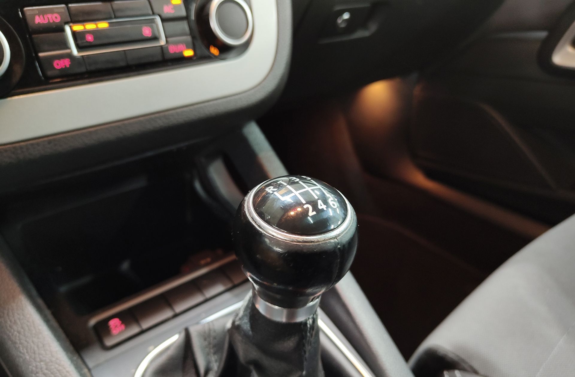 Volkswagen Scirocco 1.4 TSI Limited Edition - foto 5