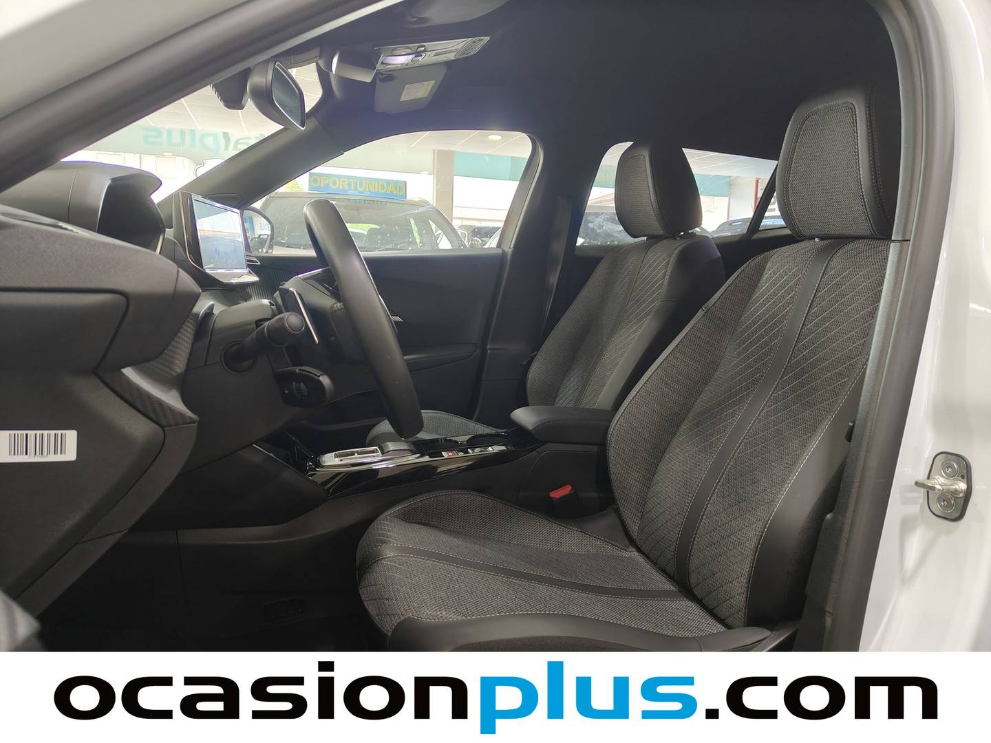 Foto asientos delanteros Peugeot 2008 Peugeot 2008 Allure Hybrid eDCS6 (145 CV)