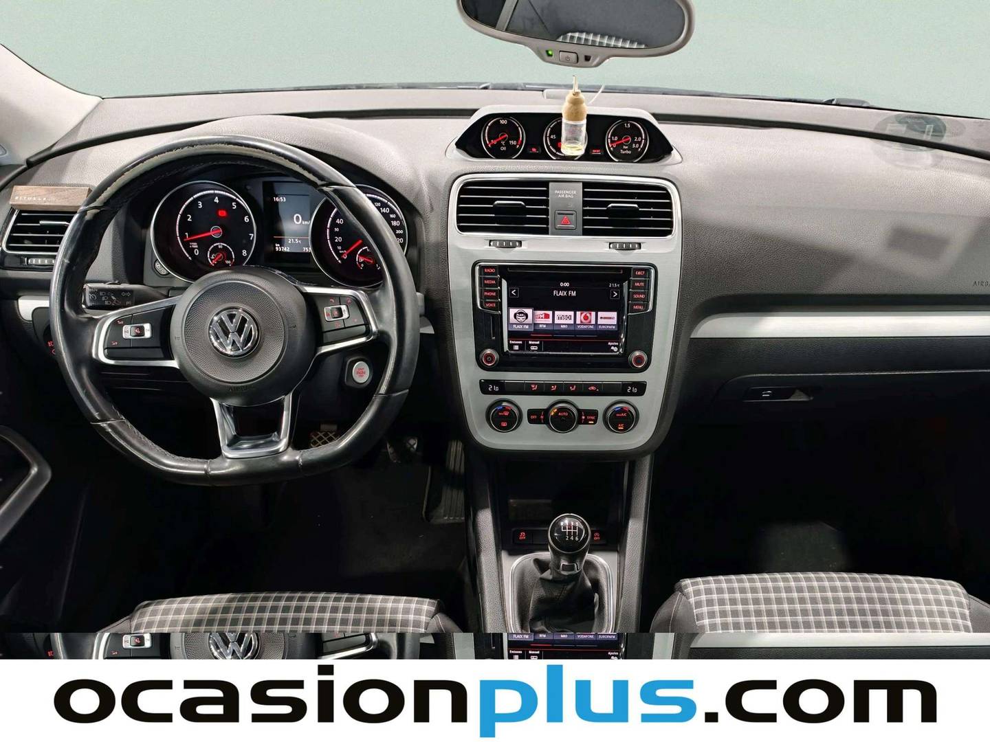 Volkswagen Scirocco Volkswagen Scirocco Typhoon by R-Line 1.4 TSI BMT  (125 CV) de ocasión