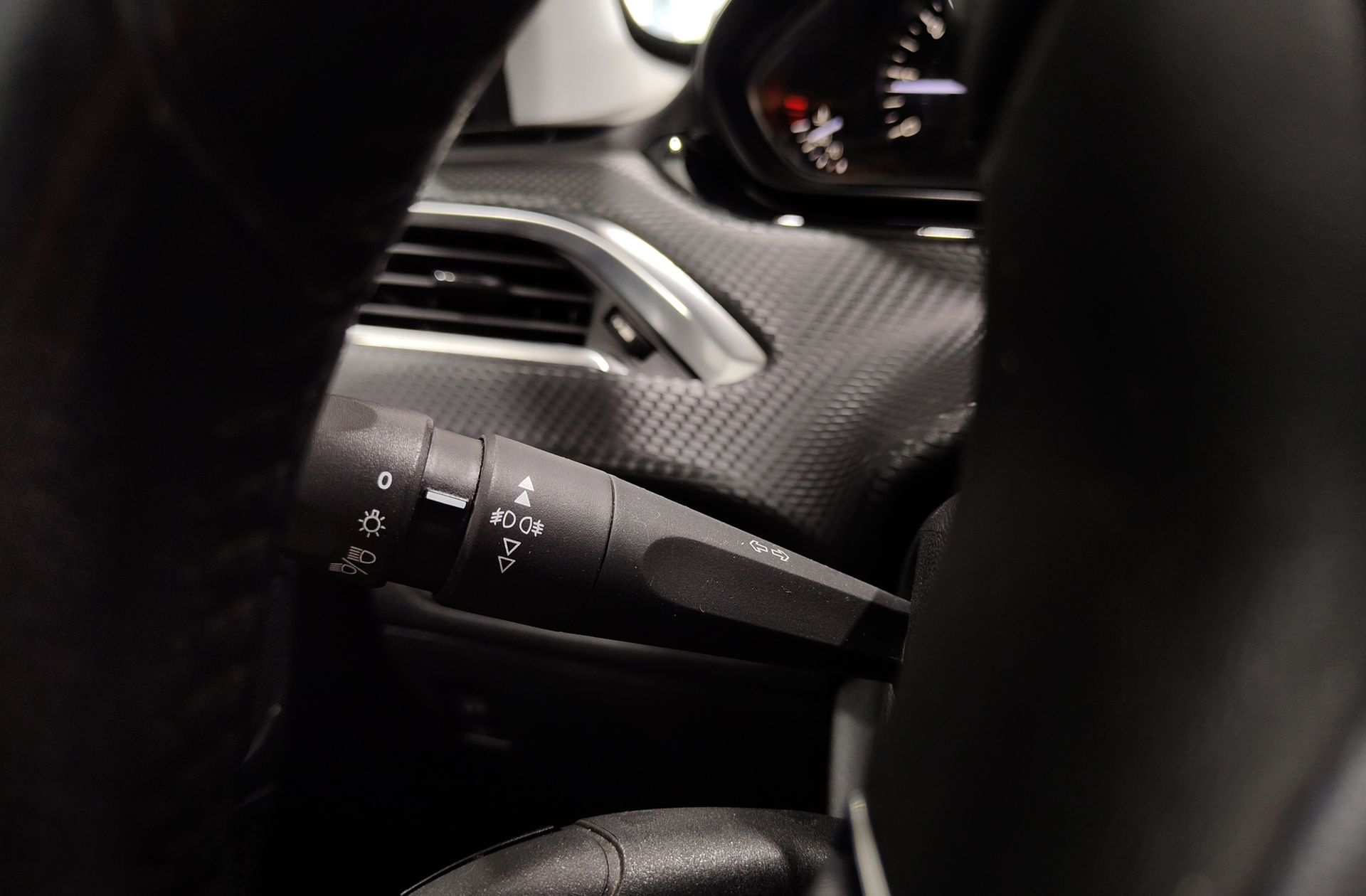 Peugeot 208 PureTech 82 Style - foto 24