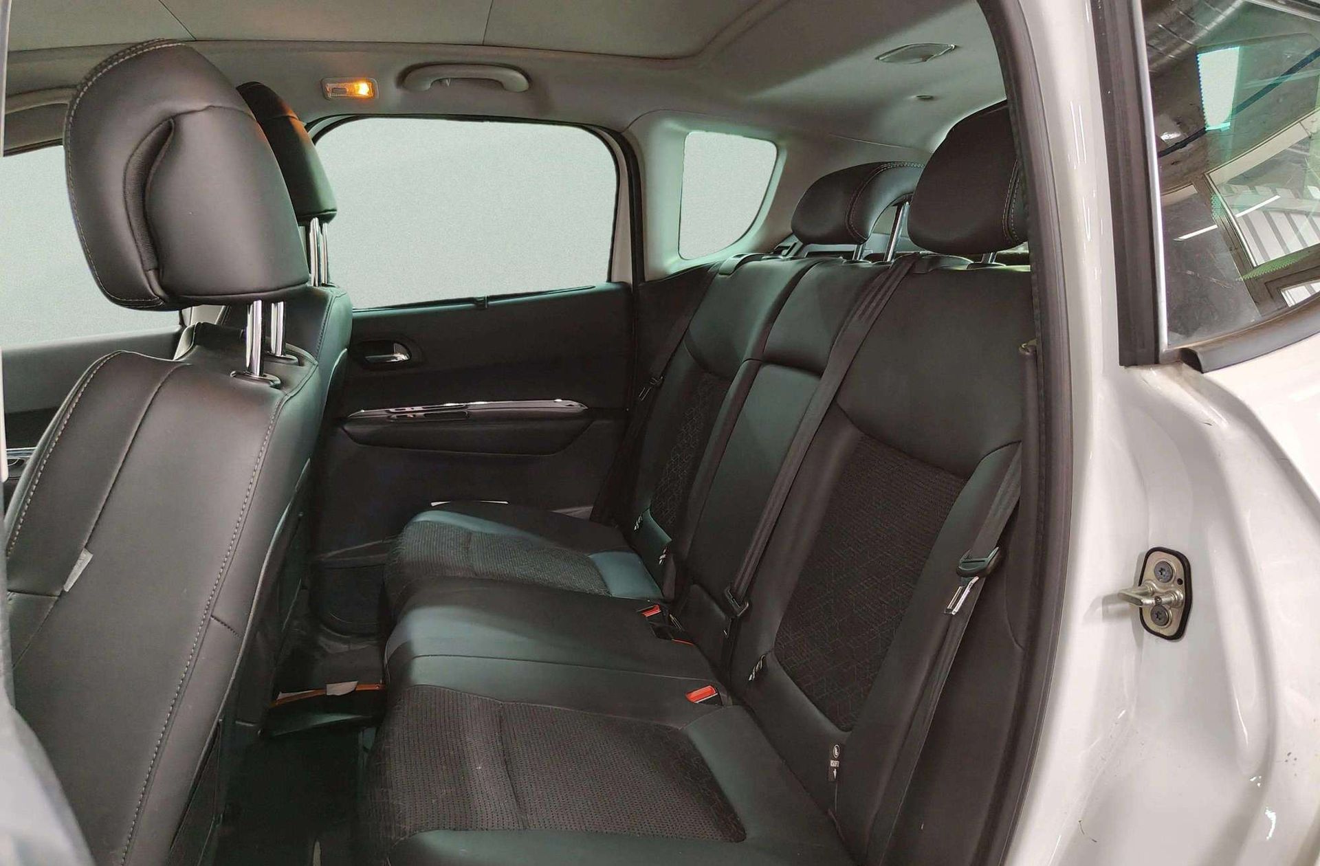 Peugeot 3008 THP 165 Allure EAT6 - foto 14