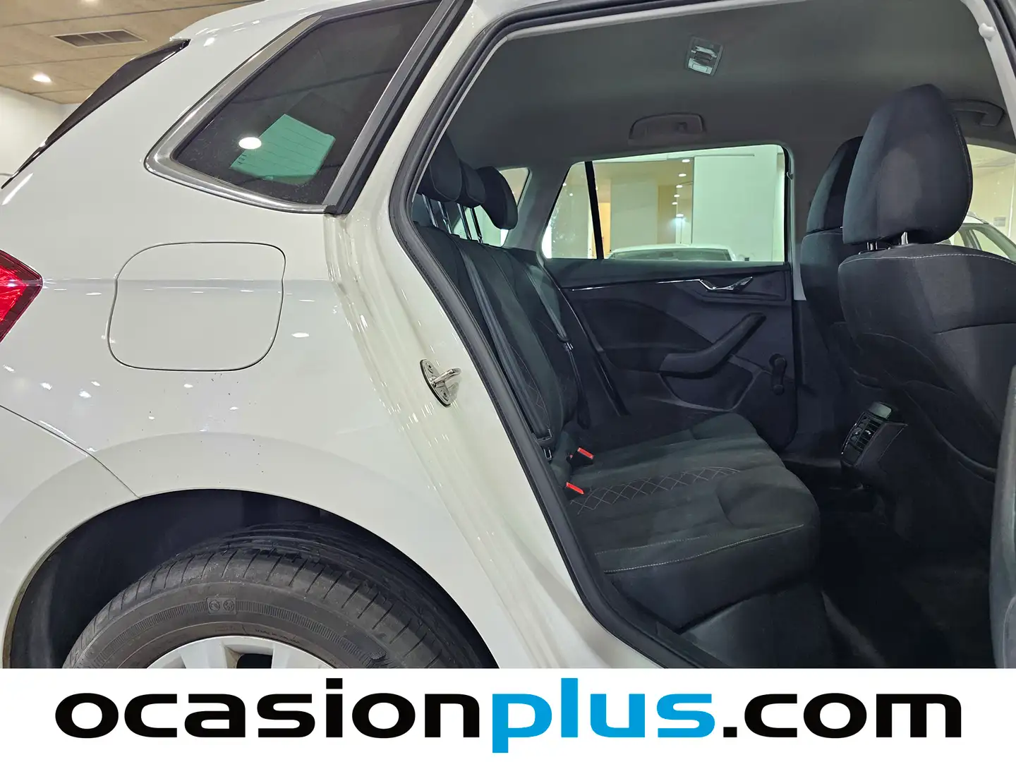 Foto Skoda Kamiq Skoda Kamiq 1.0 TSI Emotion DSG (110 CV)