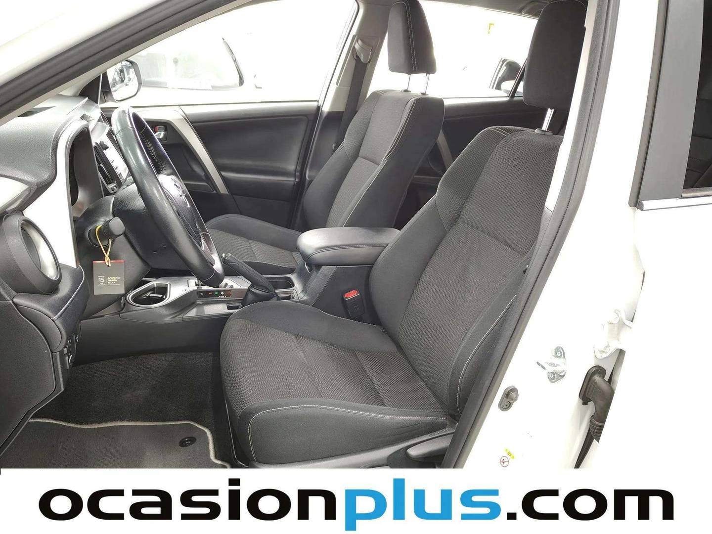 Foto asientos delanteros Toyota Rav4 Toyota Rav4 2.5l hybrid Advance Pack Drive 2WD (197 CV)