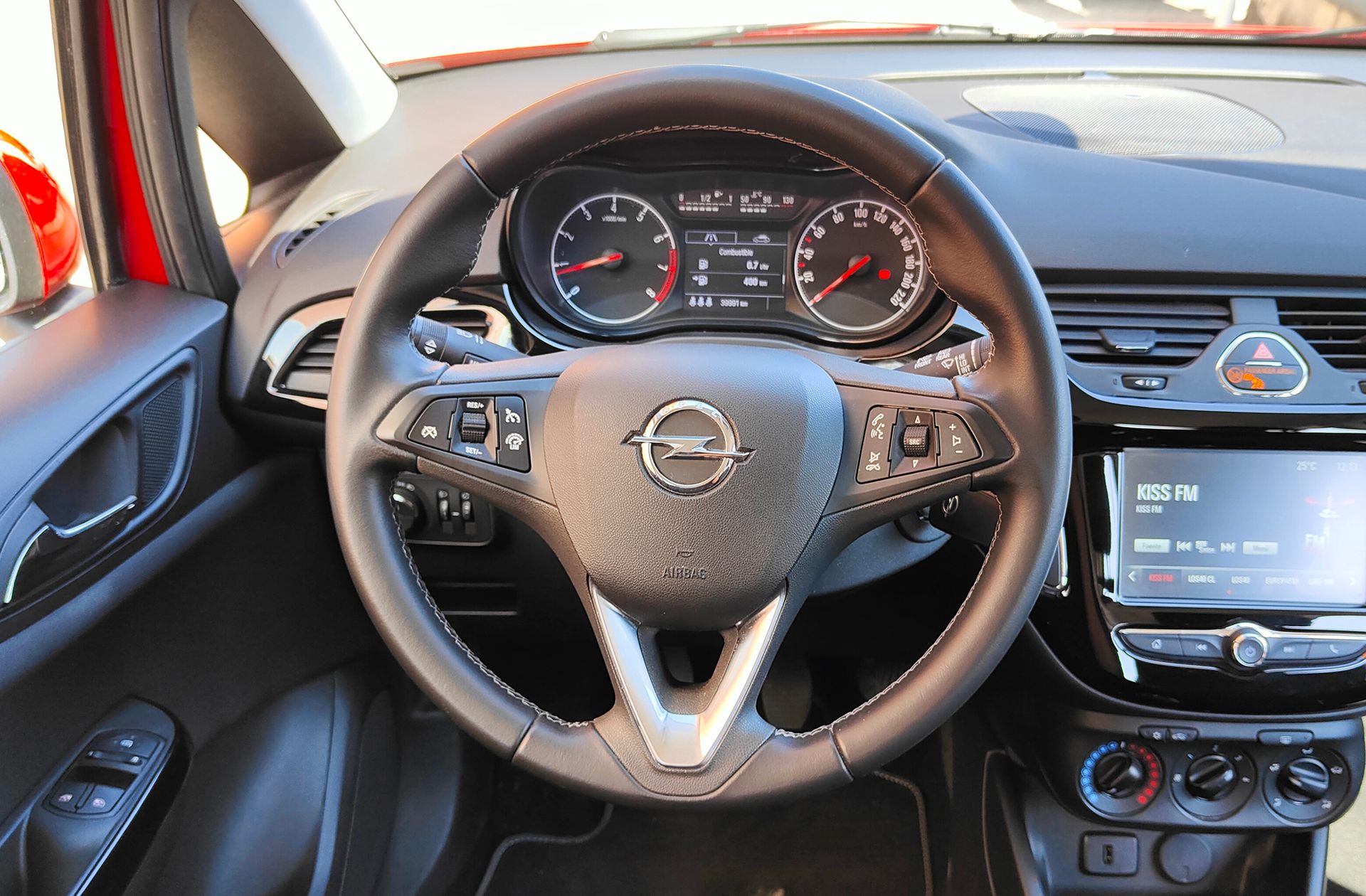 Opel Corsa 1.4 Selective - foto 19
