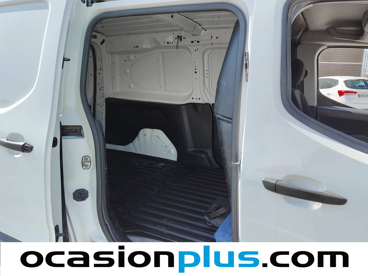 Foto asientos traseros Citroën Berlingo Citroen Berlingo Furgon BlueHDi 100 Talla XL Club (102 CV)