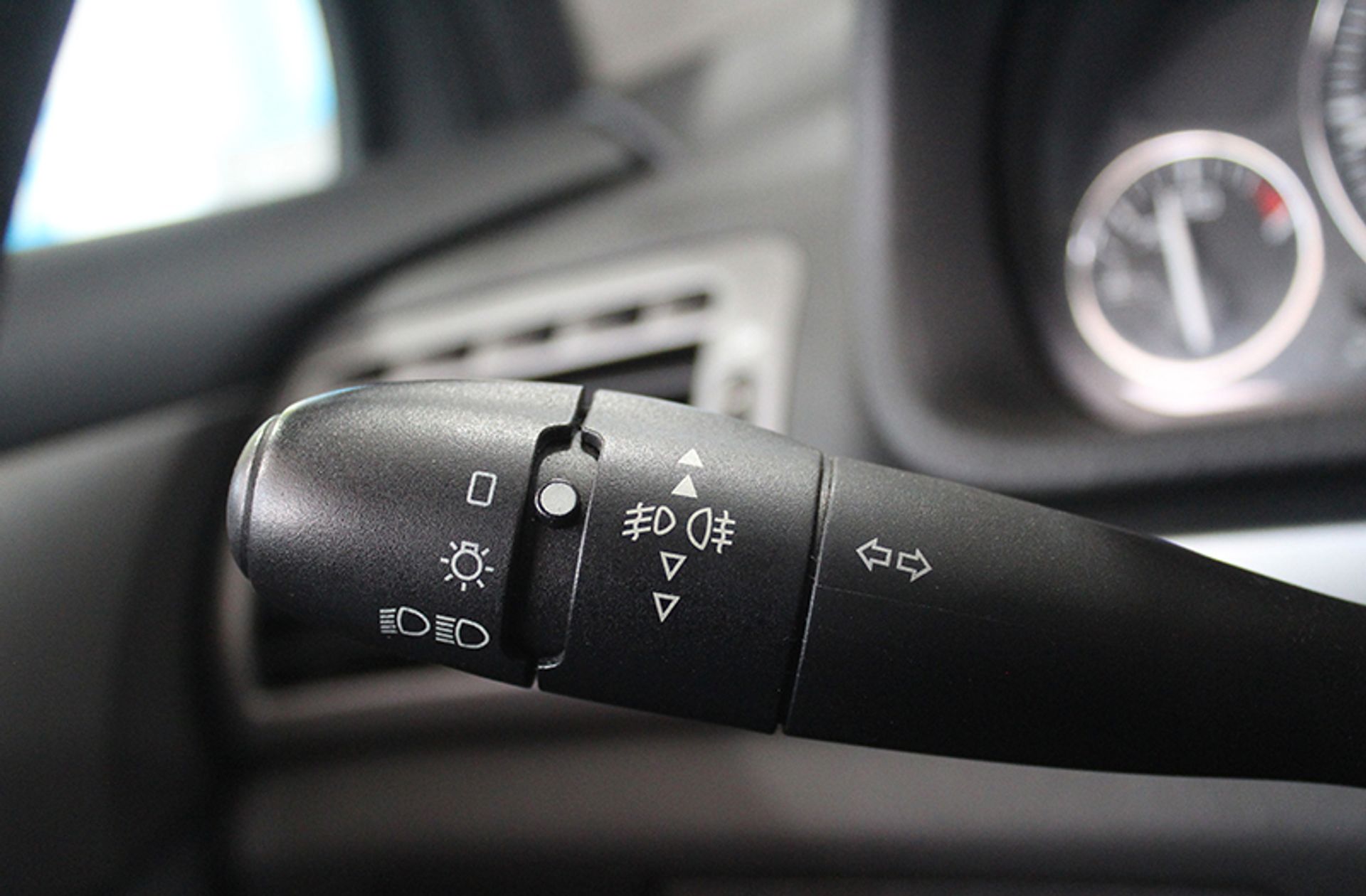 Peugeot 407 1.6 HDi ST Confort - foto 21
