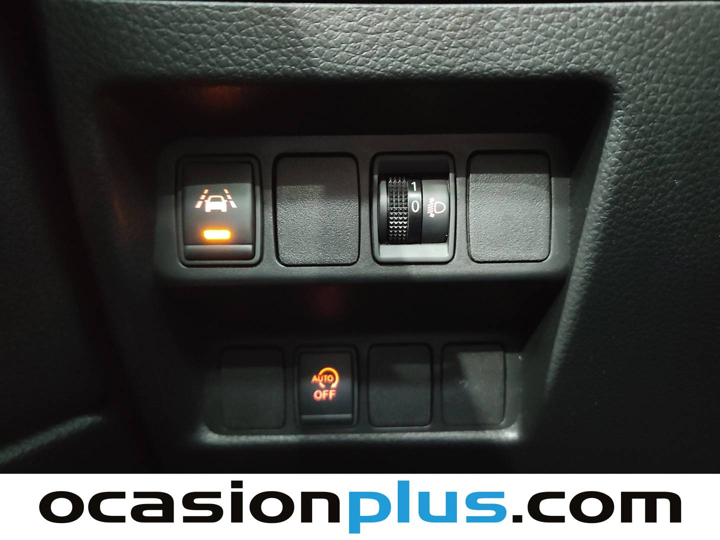 Extras del Nissan QASHQAI Nissan Qashqai dCi 110 N-Connecta 4x2 (110 CV)