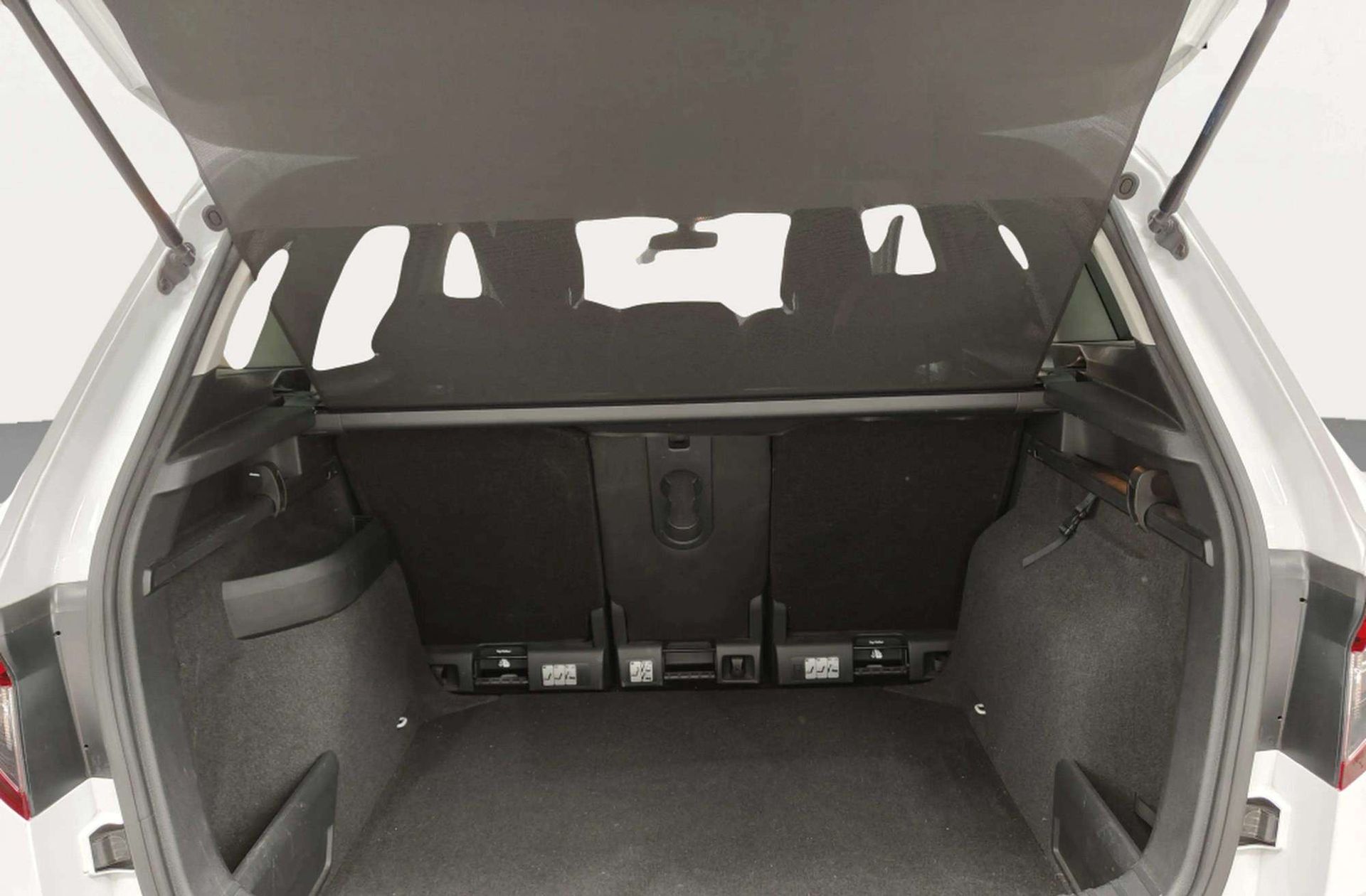 Škoda Karoq 1.5 TSI ACT Ambition DSG - foto 18