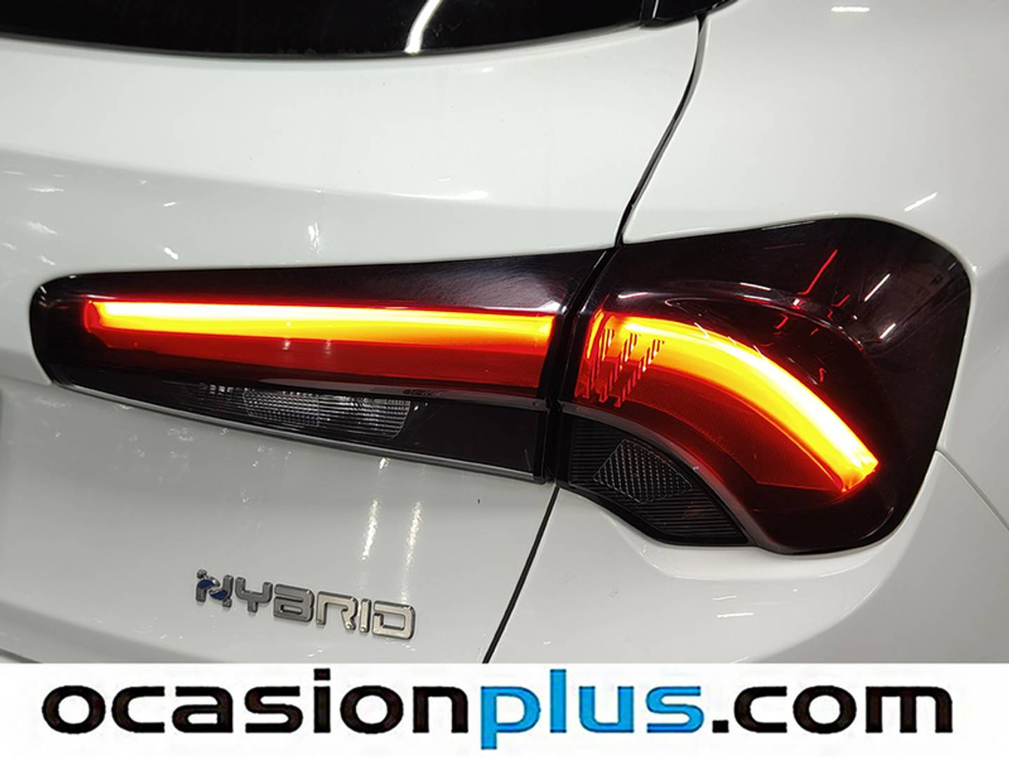 Foto Fiat Tipo Fiat Tipo 1.5 Hybrid Red DCT  (130 CV)