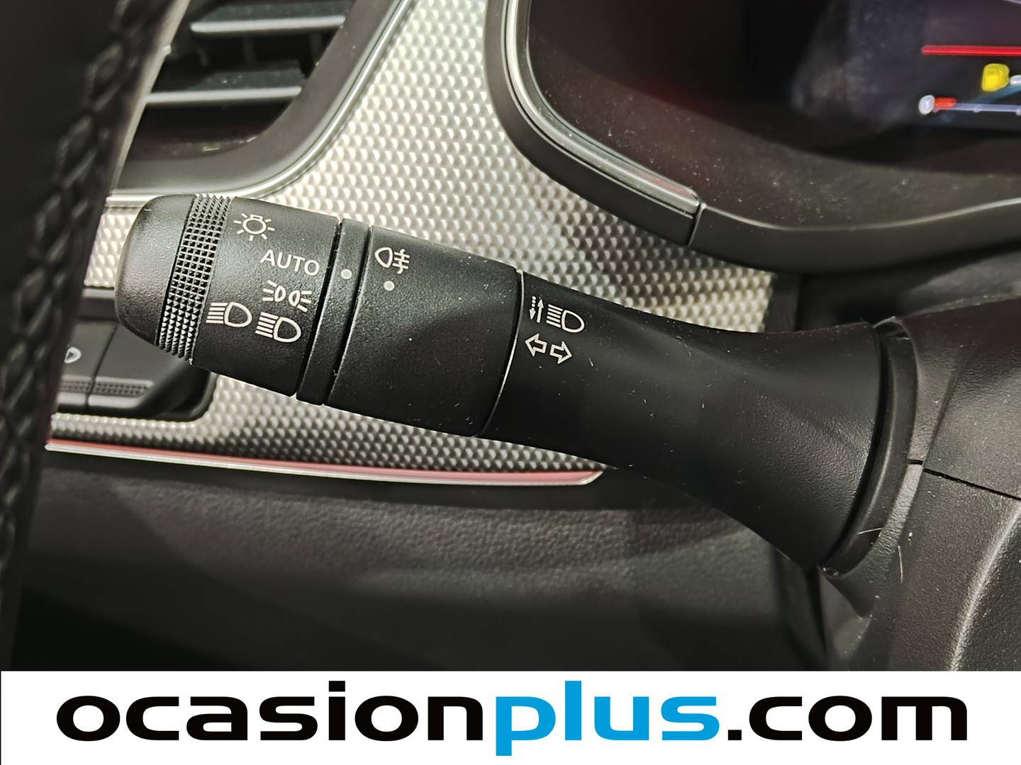 Acabados Renault Arkana Renault Arkana Techno TCe 140 Mild hybrid EDC 103 kW (140 CV)