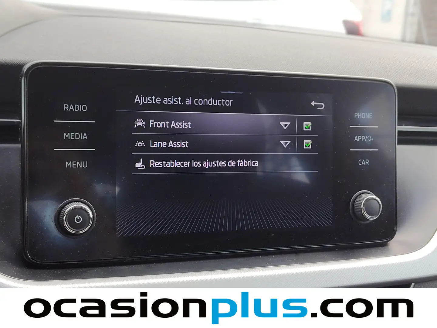 Foto Skoda Kamiq Skoda Kamiq 1.0 TSI Ambition DSG (110 CV)