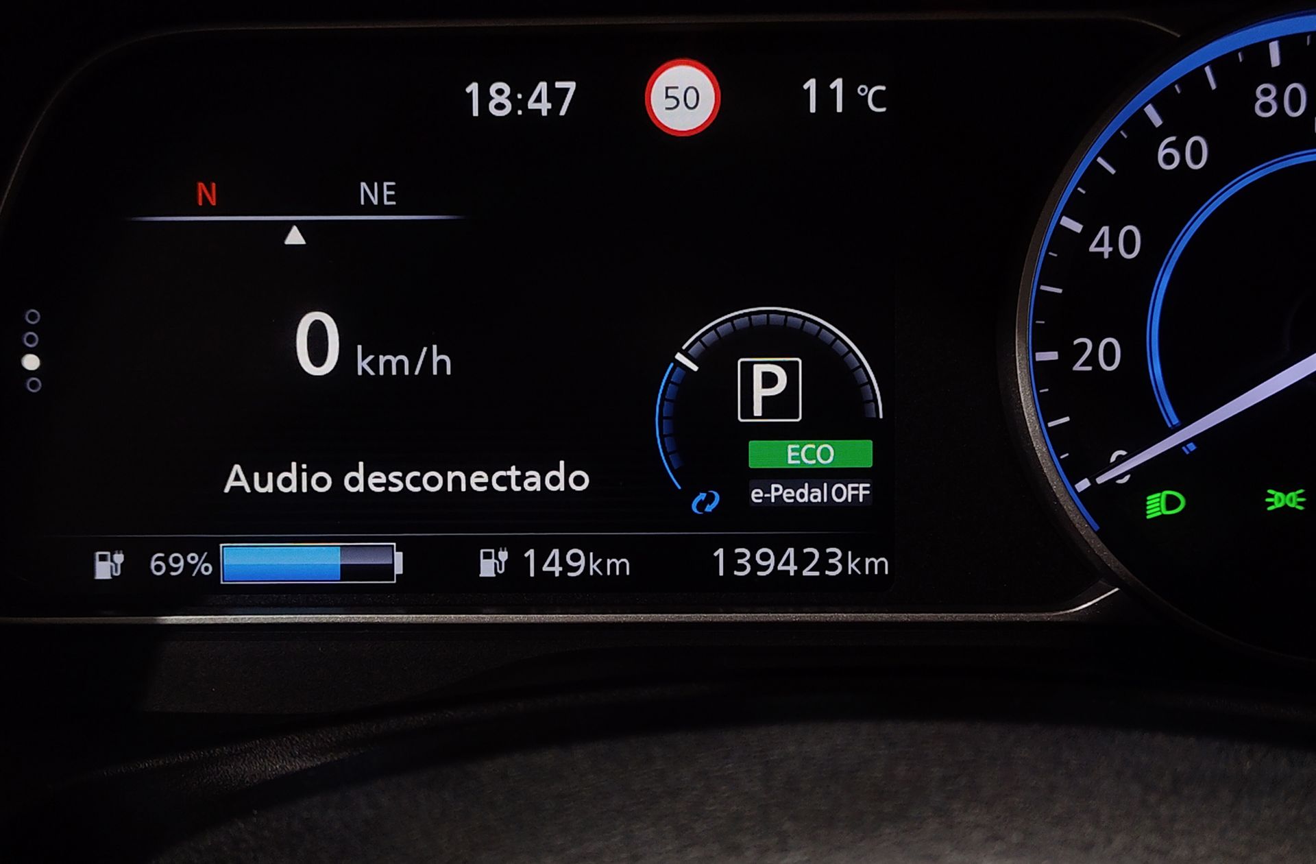 Nissan Leaf 40kWh N-Connecta Bitono - foto 10