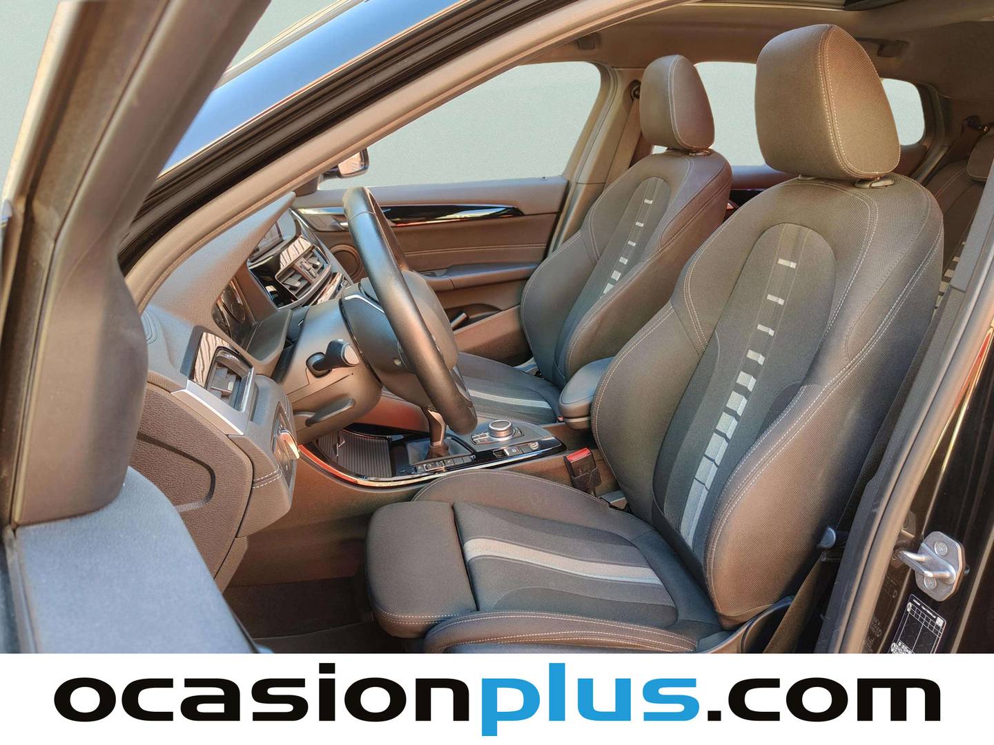 Foto asientos delanteros BMW X2 BMW X2 sDrive18i (140 CV)