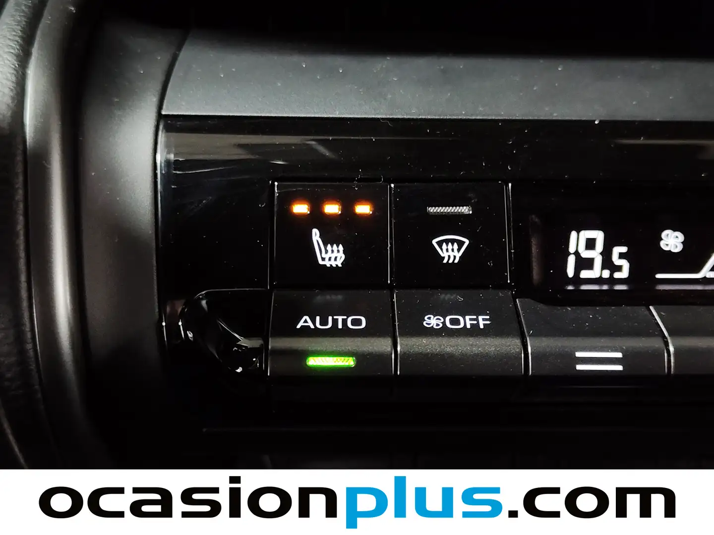 Foto Toyota C-HR TOYOTA C-HR 220PH GR Sport (223 CV)