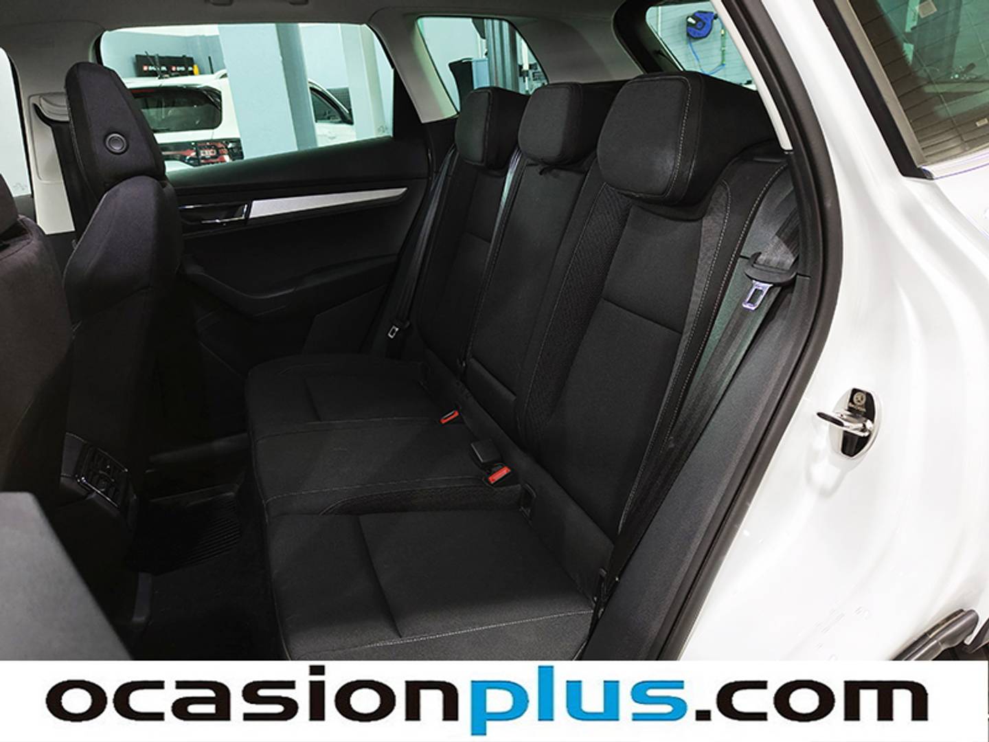 Foto Skoda Karoq Skoda Karoq 1.0 TSI Ambition (110 CV)