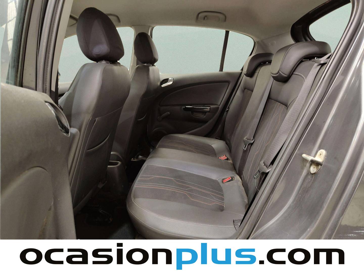Foto asientos traseros Opel Corsa Opel Corsa 1.2 S&S Selective (85 CV)