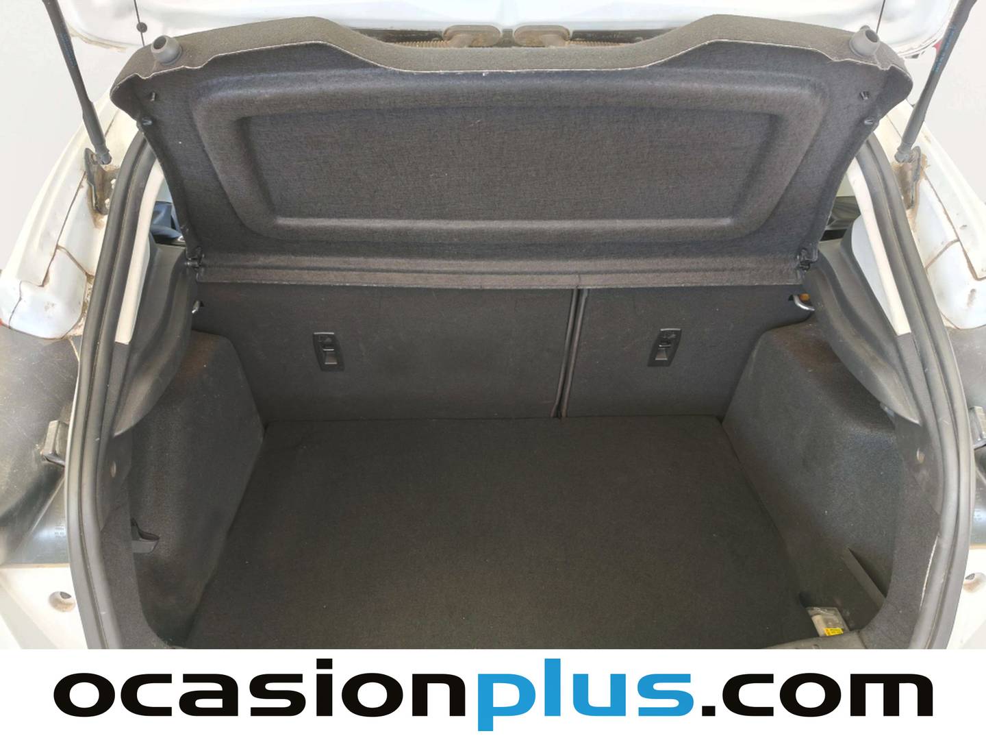 Fotos maletero Ford Focus Ford Focus 1.6 TI-VCT Trend+ (125 CV)