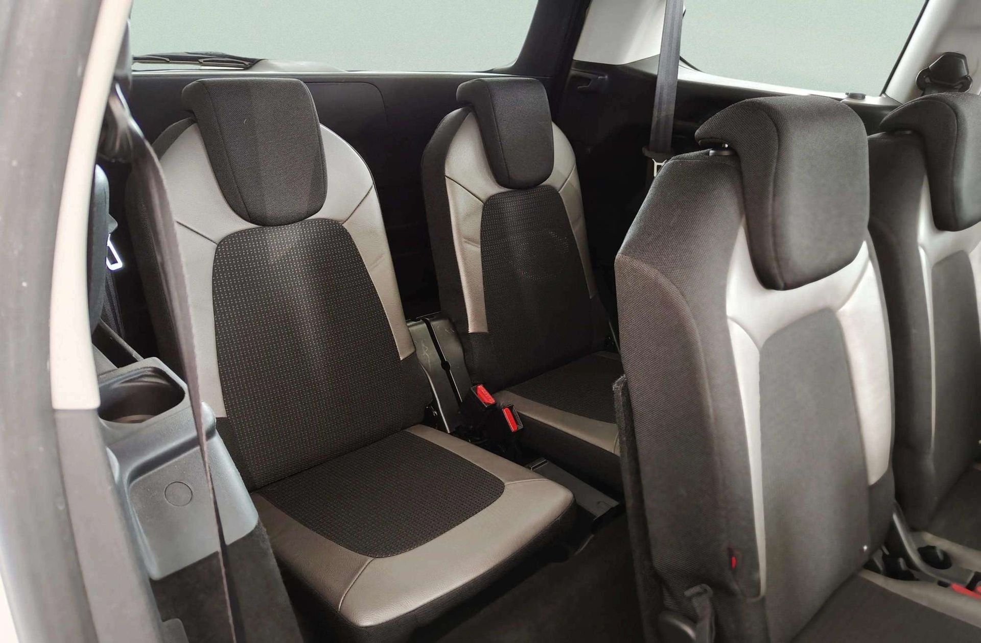 Citroën C4 Grand Picasso PureTech 130 Shine 7 plazas - foto 23