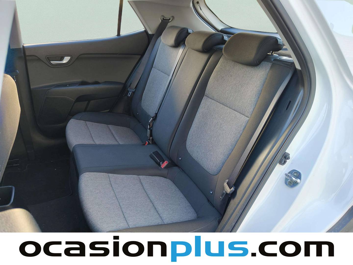 Foto KIA Stonic Kia Stonic 1.0 T-GDi MHEV iMT Concept (100 CV)