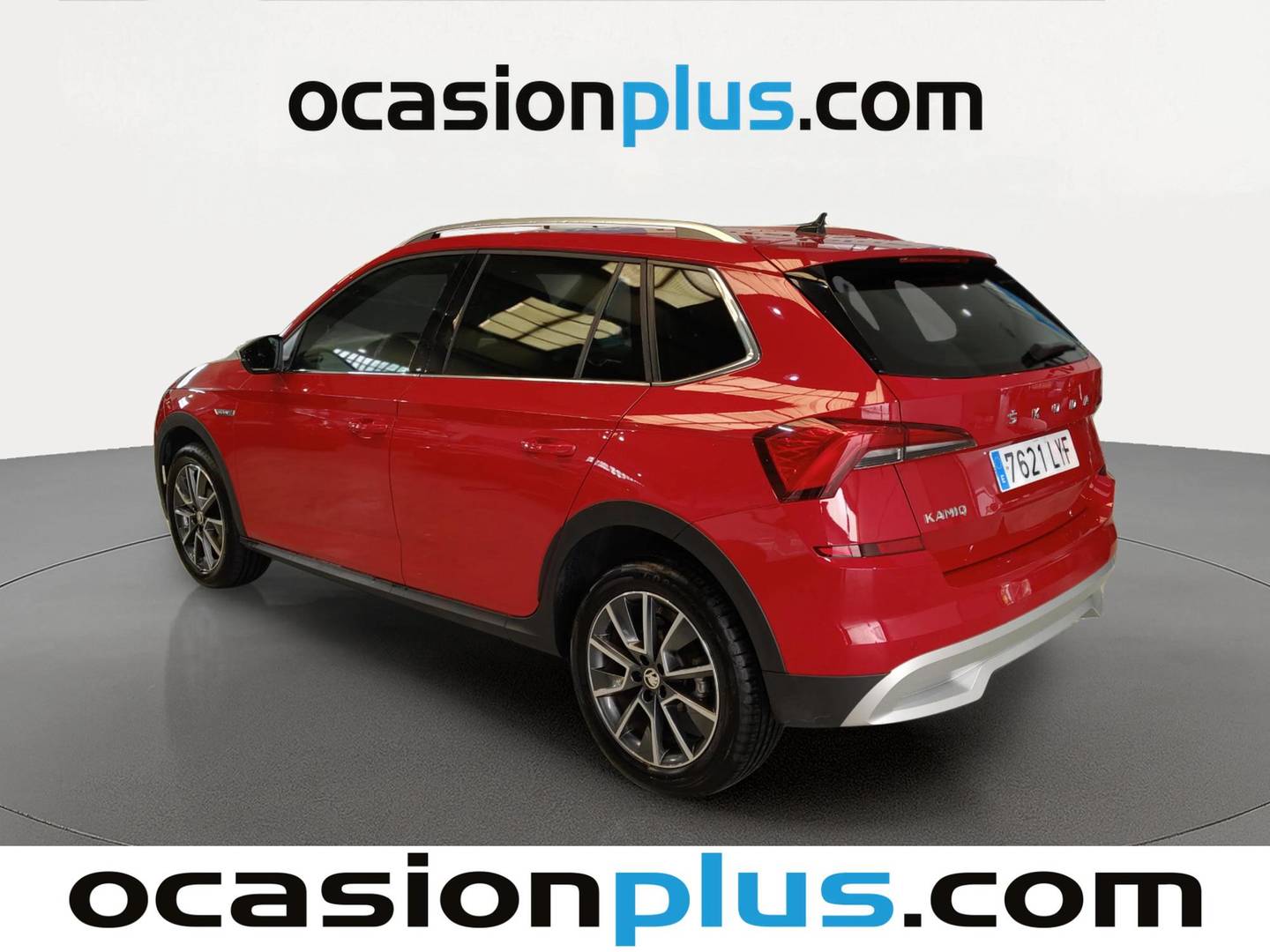 Foto trasera Skoda Kamiq Skoda Kamiq 1.0 TSI Scout (110 CV) izquierda