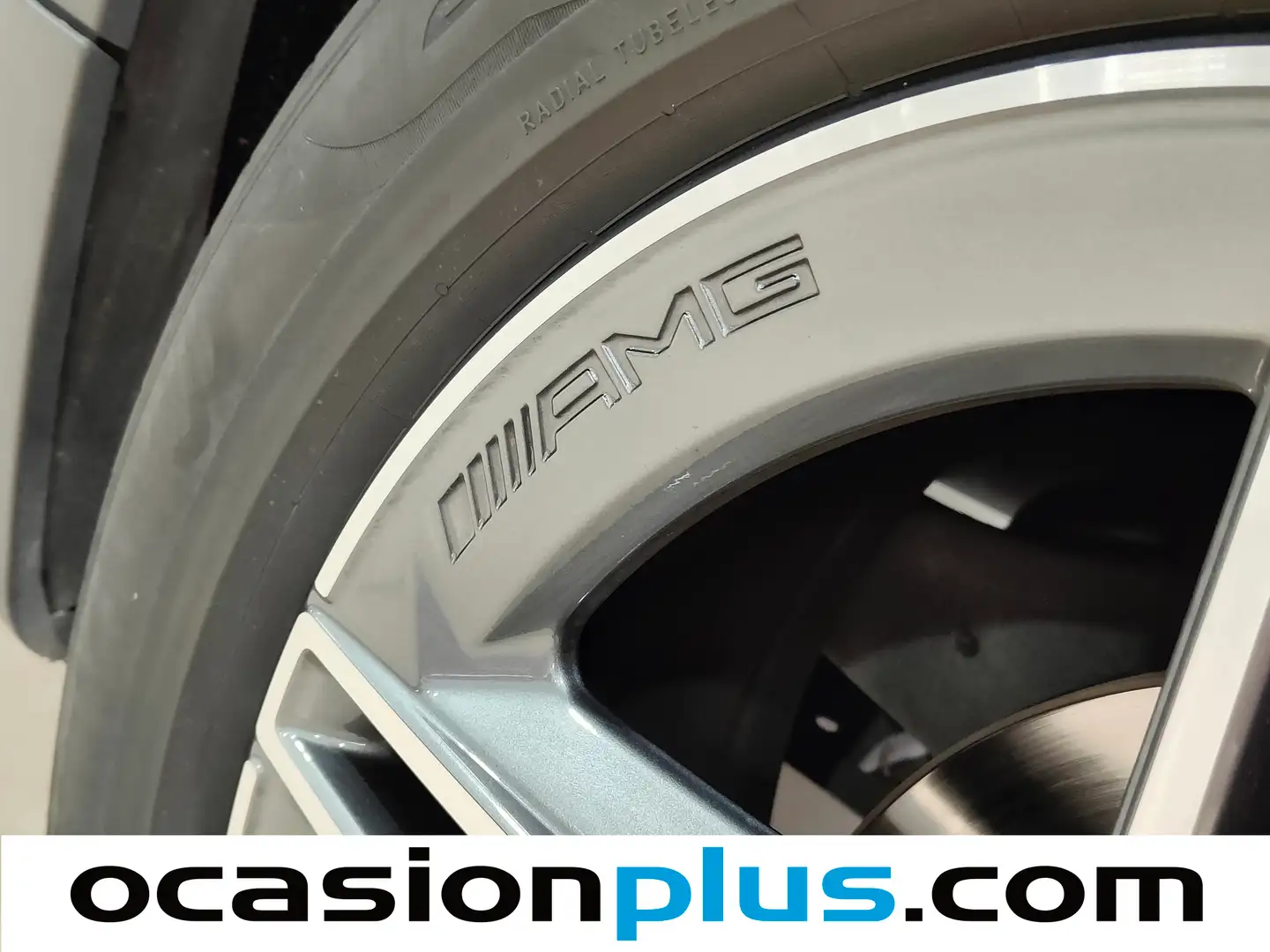 Foto Mercedes GLB Mercedes-Benz GLB 200 (163 CV) AMG Pack