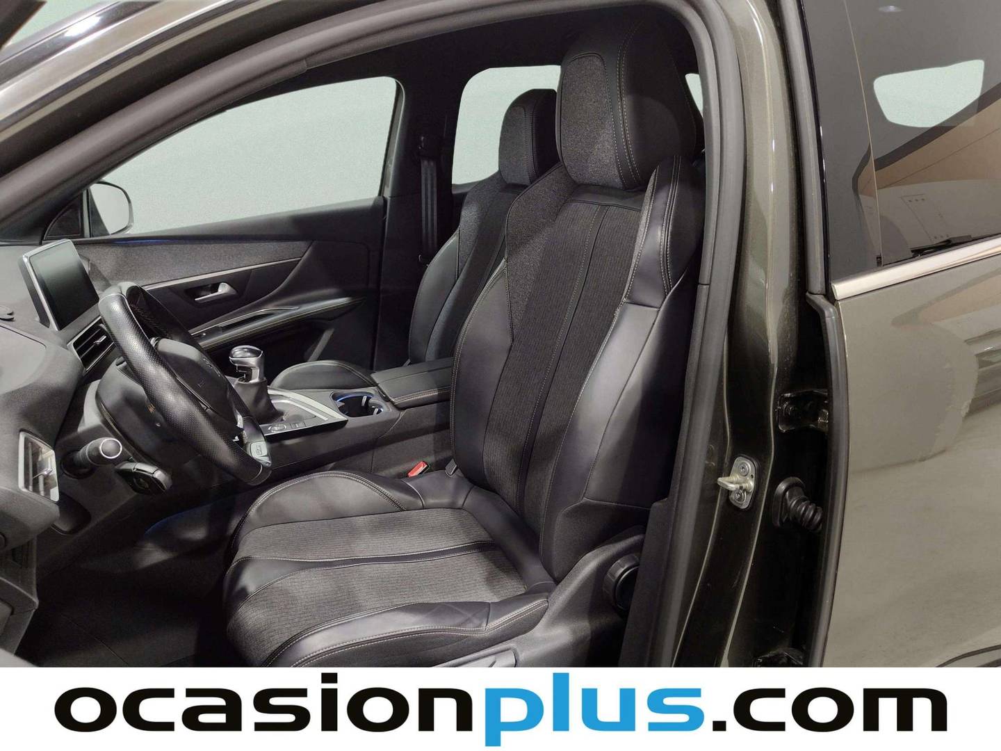 Foto asientos delanteros Peugeot 3008 Peugeot 3008 BlueHDi 150 S&S GT Line (150 CV)