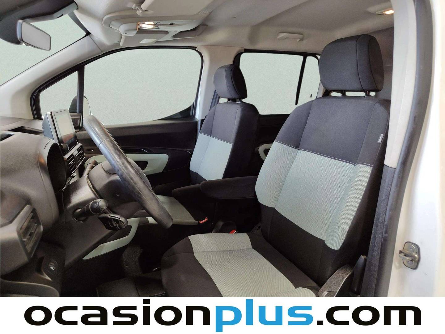 Foto asientos delanteros Citroën Berlingo Citroën Berlingo PureTech 110 Talla M Shine (110 CV)