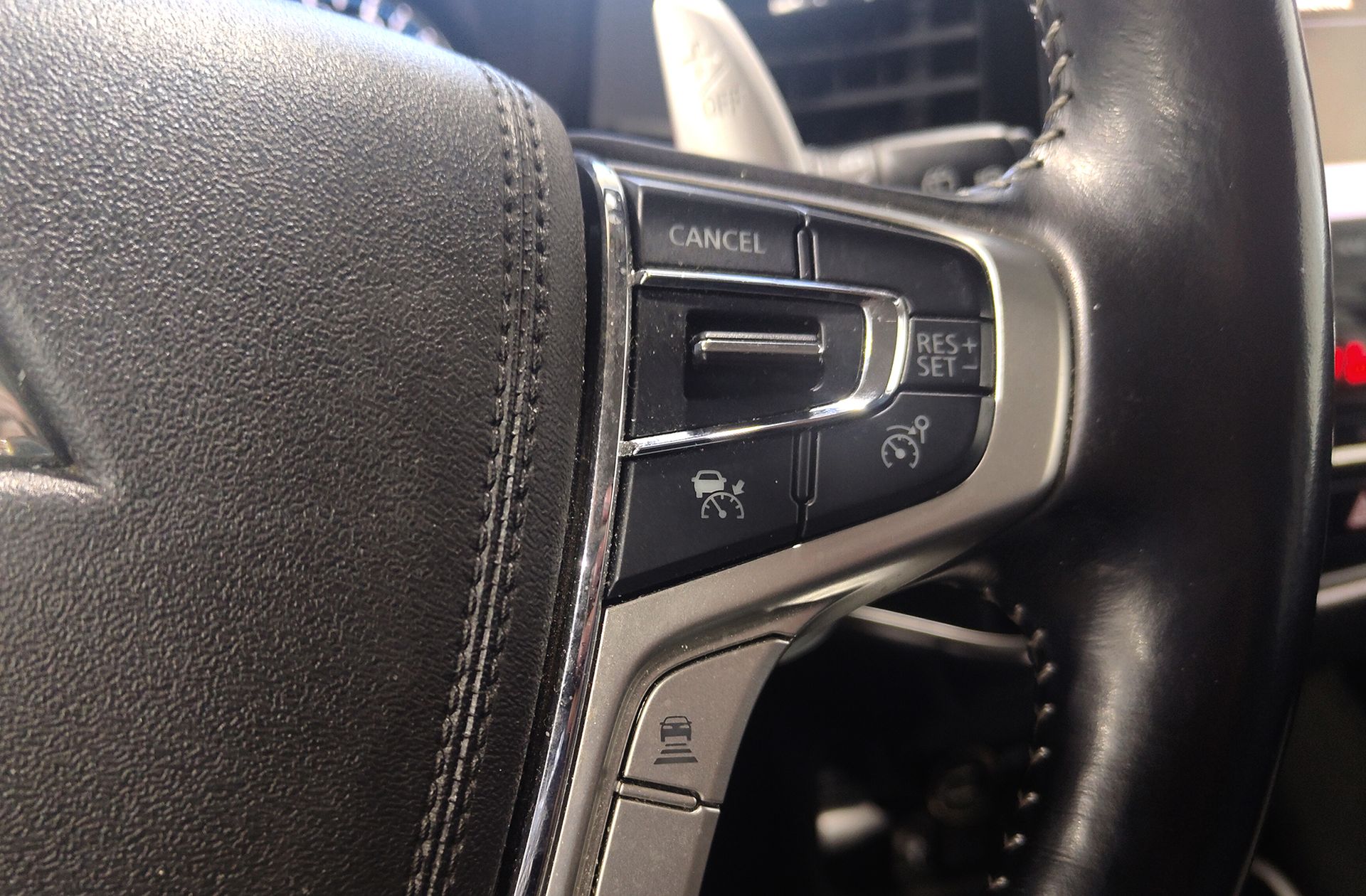 Mitsubishi Outlander 2.4 PHEV Kaiteki 4WD - foto 27