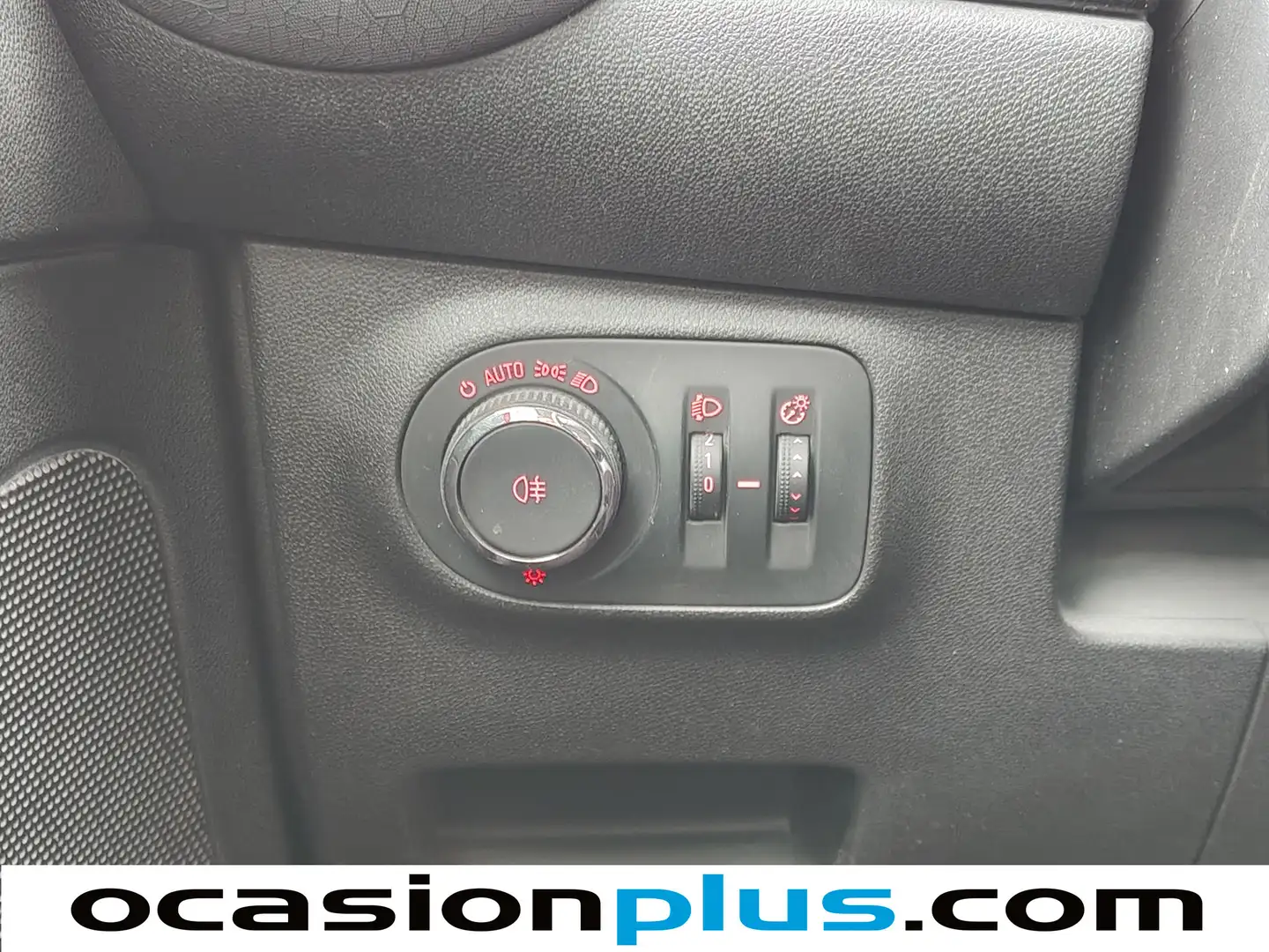 Foto Opel Adam Opel Adam 1.4 XEL Jam EASYTRONIC (87 CV)