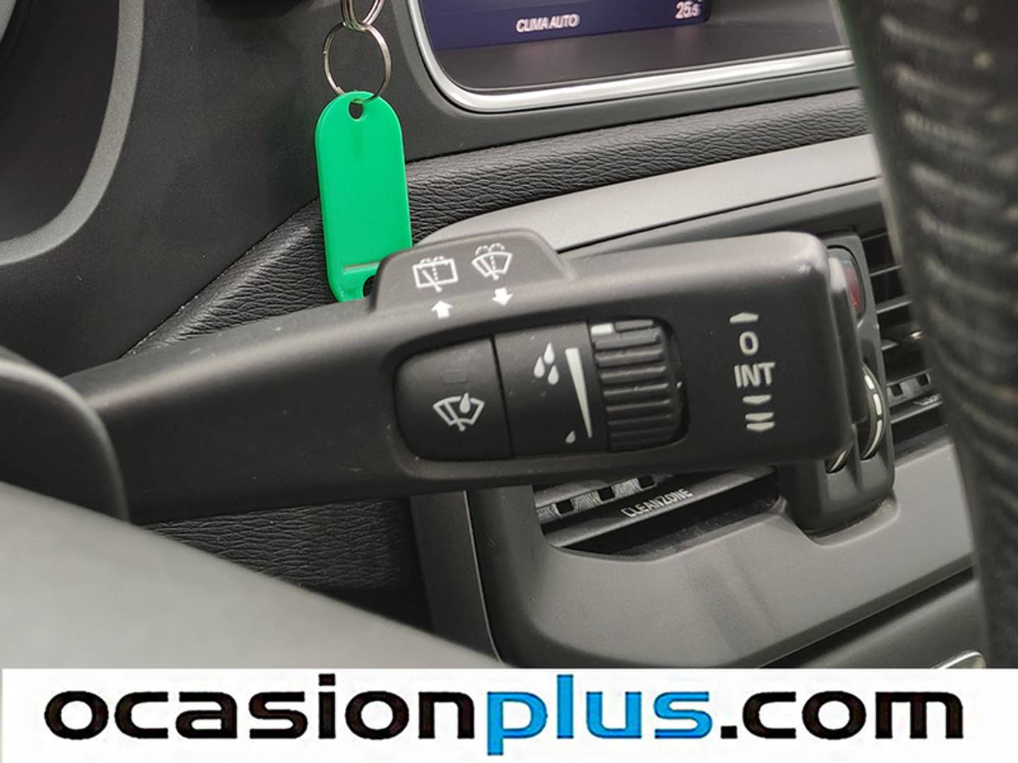 Foto Volvo V40 Cross Country Volvo V40 Cross Country D3 Momentum (150 CV)