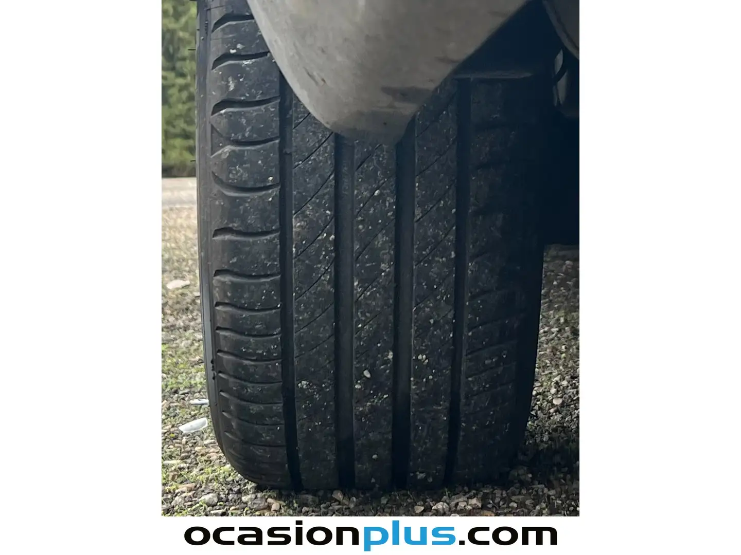 Foto Ford Mondeo Ford Mondeo 2.0i 16v Ghia (145 CV)