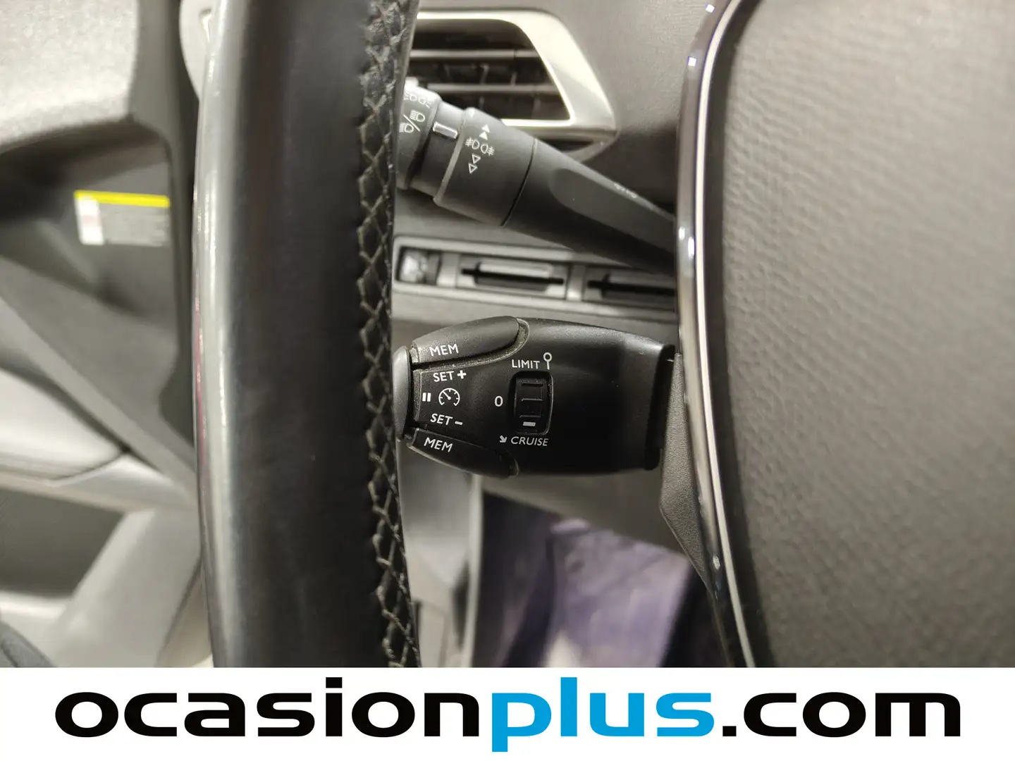 Foto Peugeot 3008 Peugeot 3008 PureTech 130 S&S Allure (130 CV)