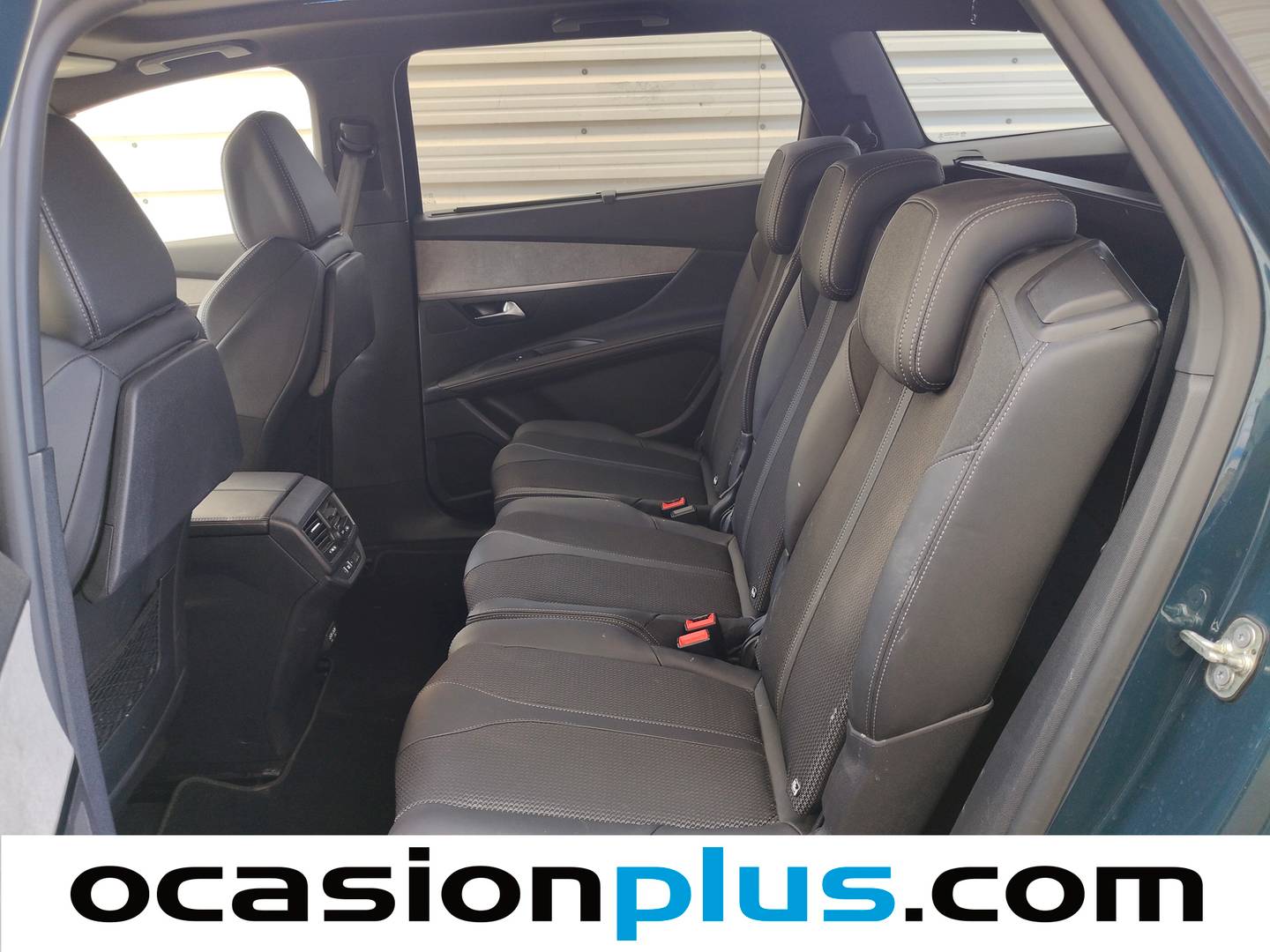 Foto asientos traseros Peugeot 5008 Hybrid Peugeot 5008 Hybrid 1.2 GT eDCS6 (136 CV) 7 Plazas