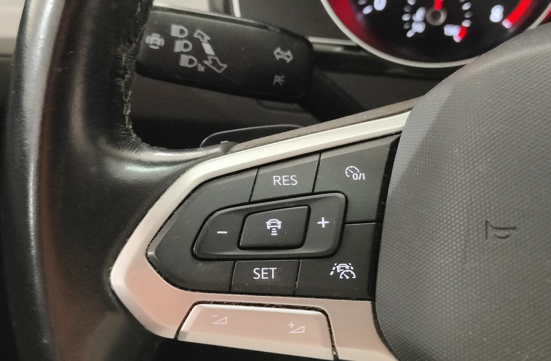 Volkswagen Passat Variant Executive 1.5 TSI DSG - foto 29