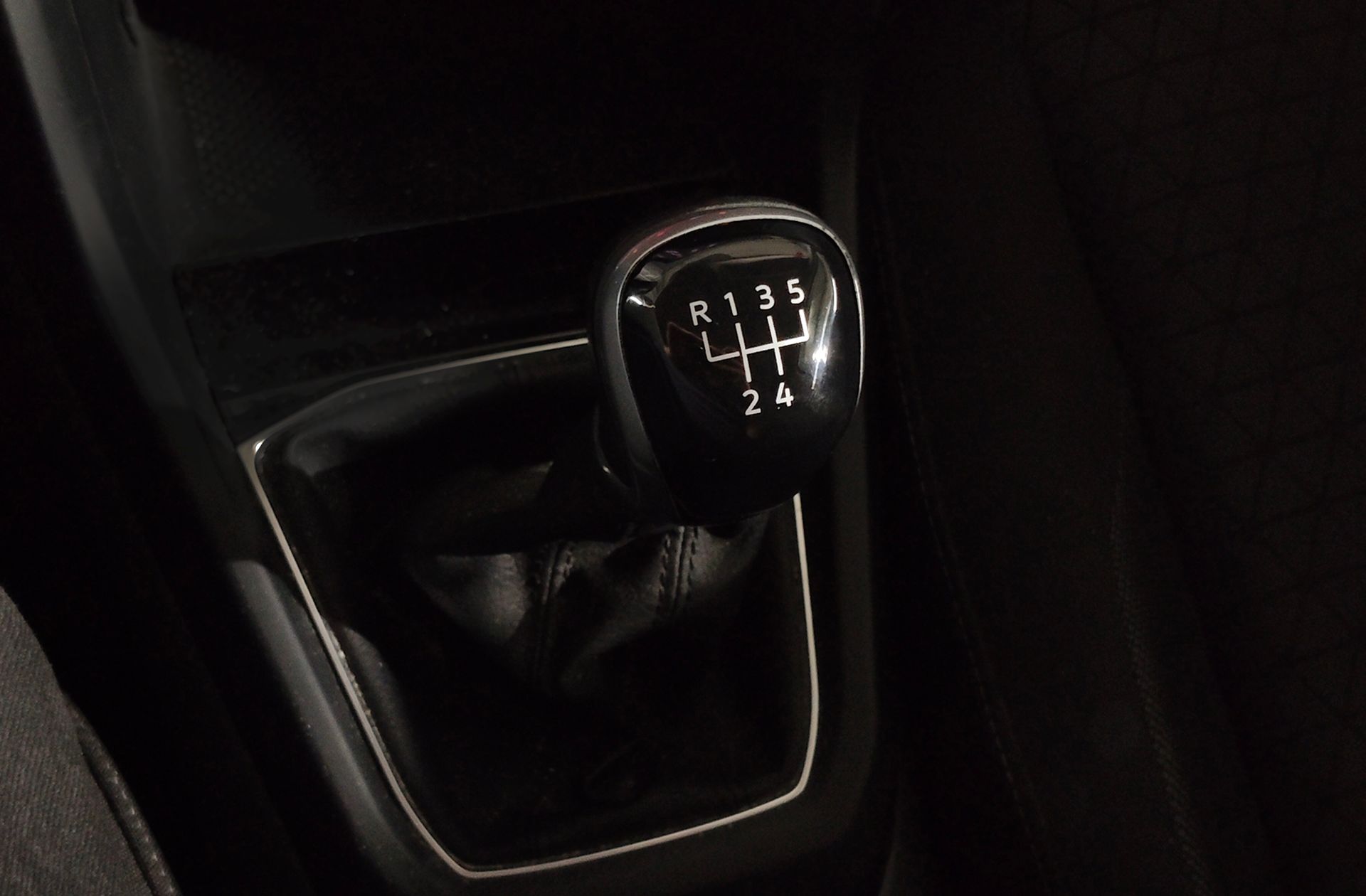 Volkswagen T-Cross Advance 1.0 TSI - foto 5
