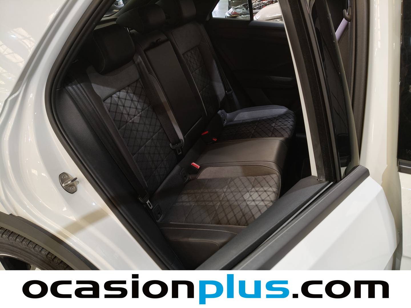Foto asientos traseros Volkswagen T-Roc Volkswagen T-Roc R-Line 2.0 TDI (150 CV) DSG