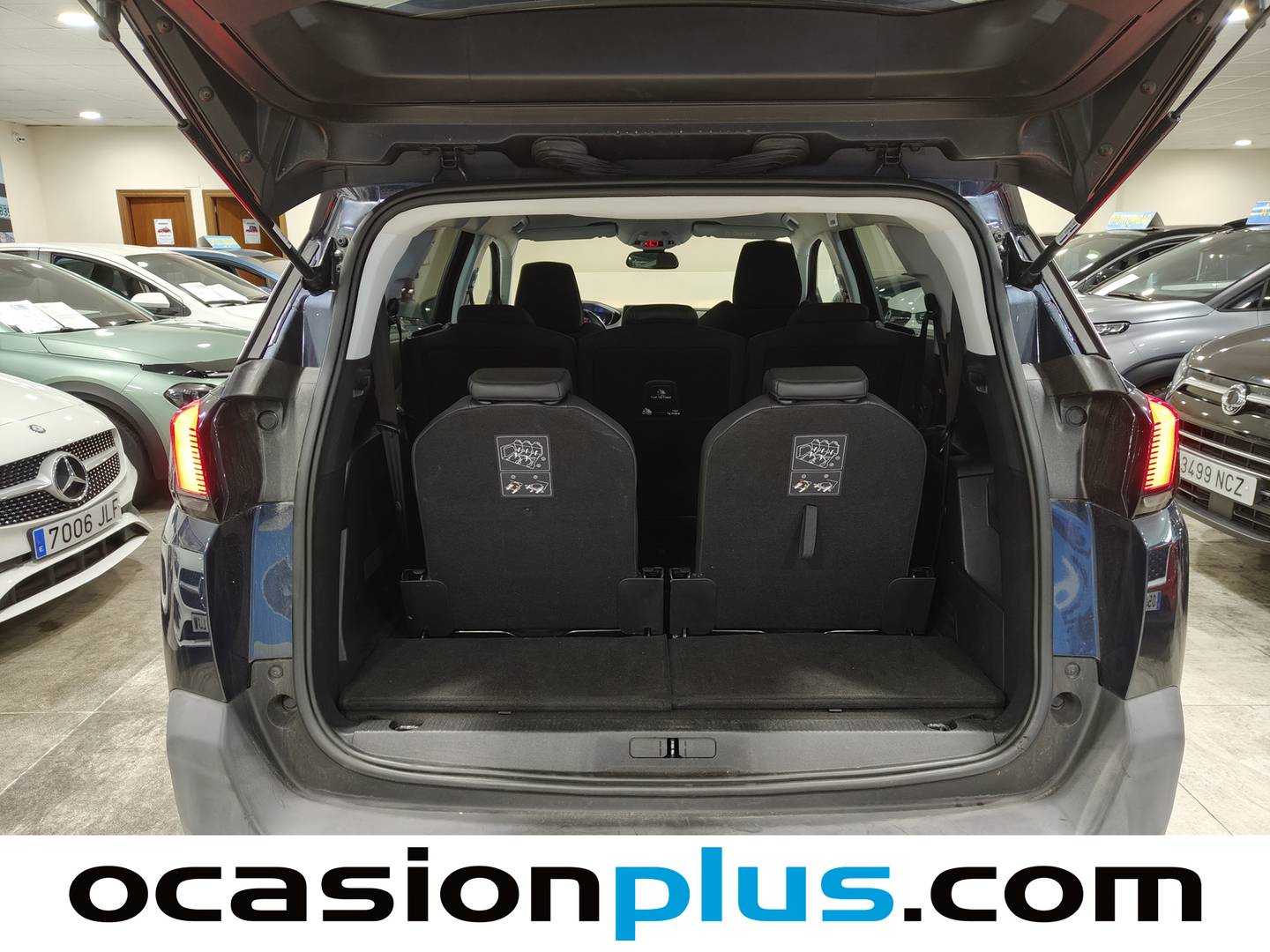 Foto Peugeot 5008 Peugeot 5008 1.6L BlueHDi S&S Active EAT6 (120 CV) 7 PLAZAS