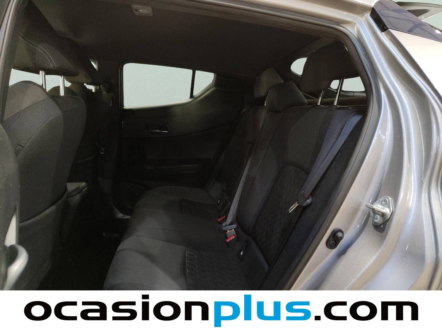 Foto Toyota C-HR Toyota C-HR 1.8 125H Advance (122 CV)