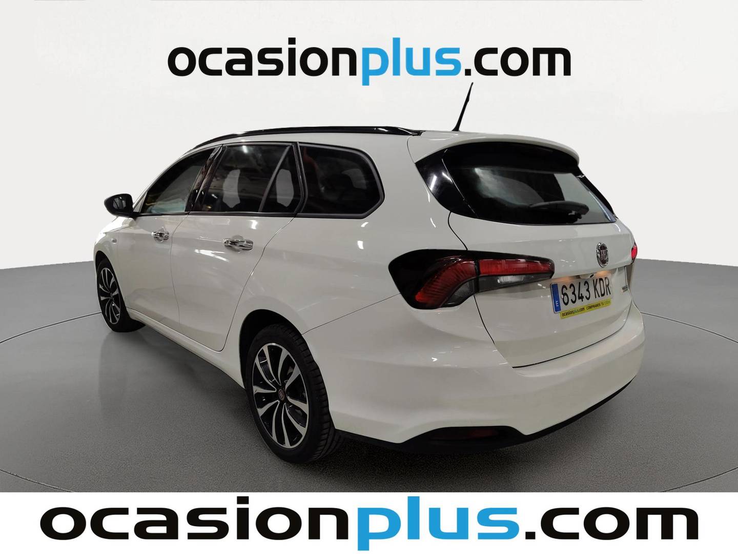 Foto trasera Fiat Tipo Fiat Tipo SW 1.4 gasolina/GLP Lounge  (120 CV) izquierda