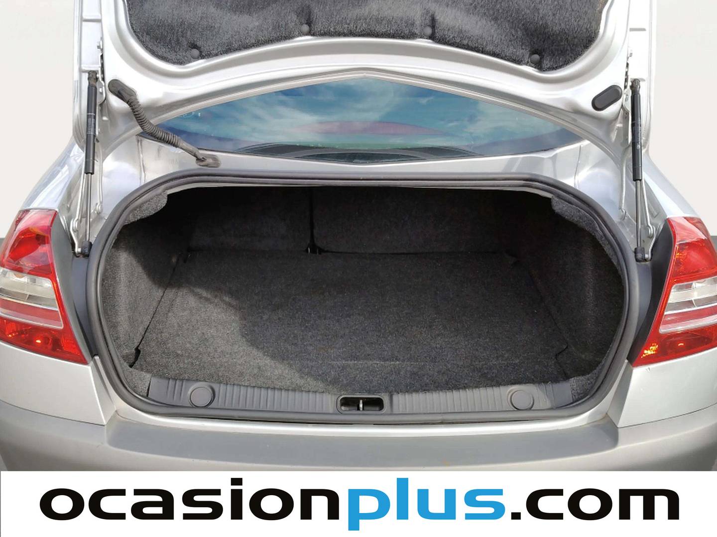 Fotos maletero Renault Mégane Renault Megane Sedan Dynamique 1.6 16v (110 CV)