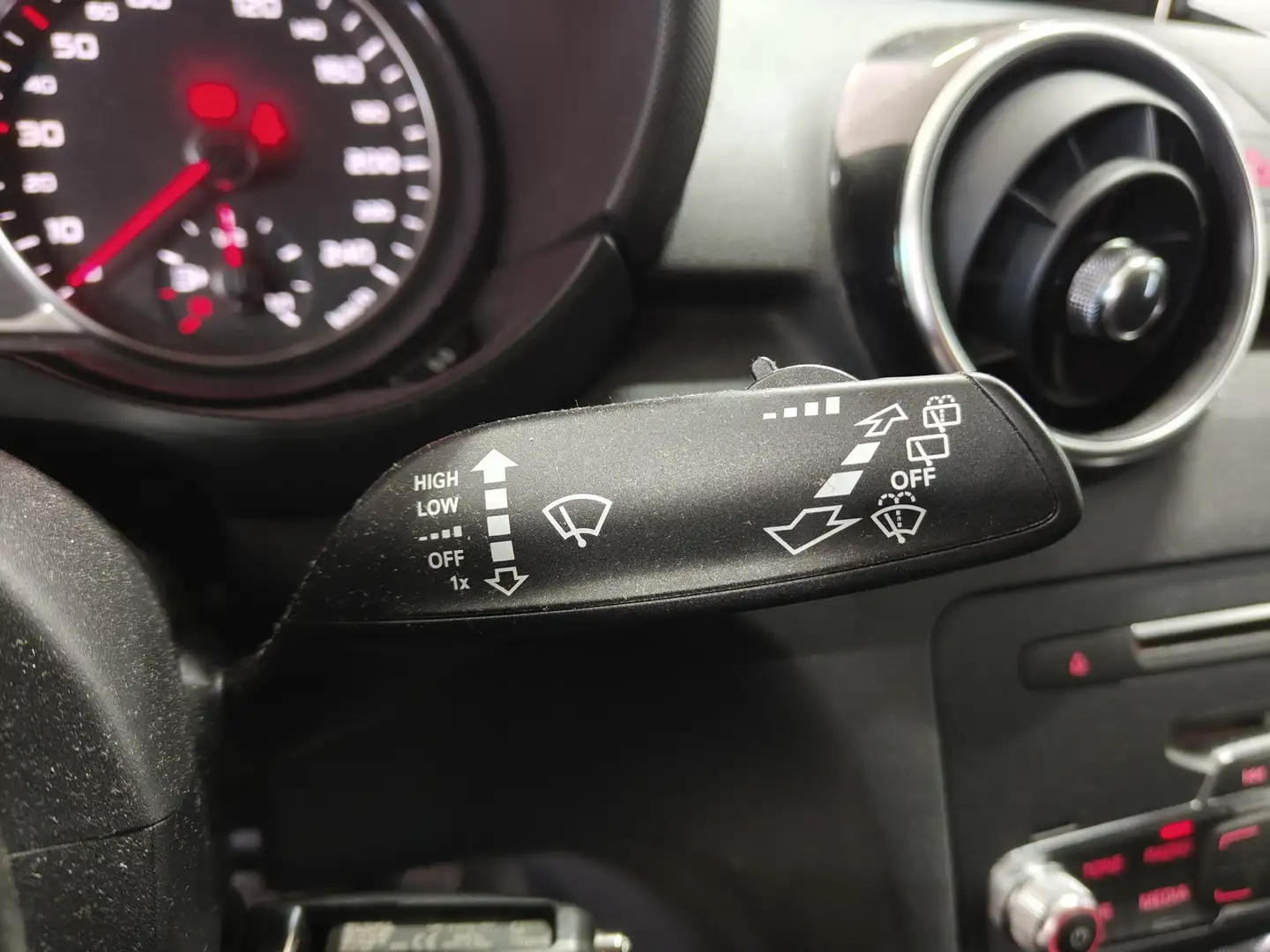 Foto Audi A1 Audi A1 Sportback Adrenalin 1.6 TDI (116 CV) Pack S-Line