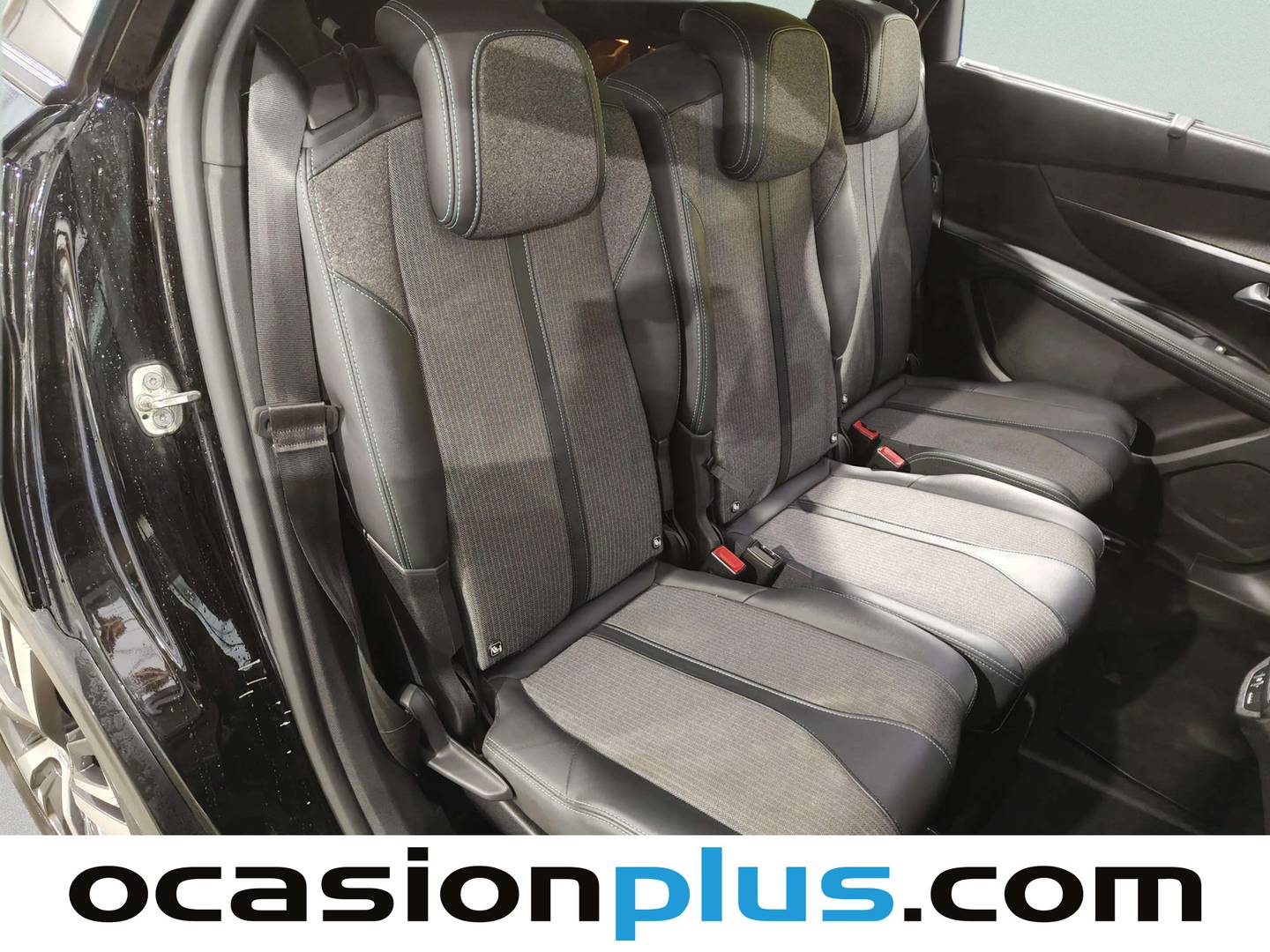 Foto Peugeot 5008 Peugeot 5008 PureTech 130 S&S Allure Pack EAT8 (130 CV) 7 Plazas