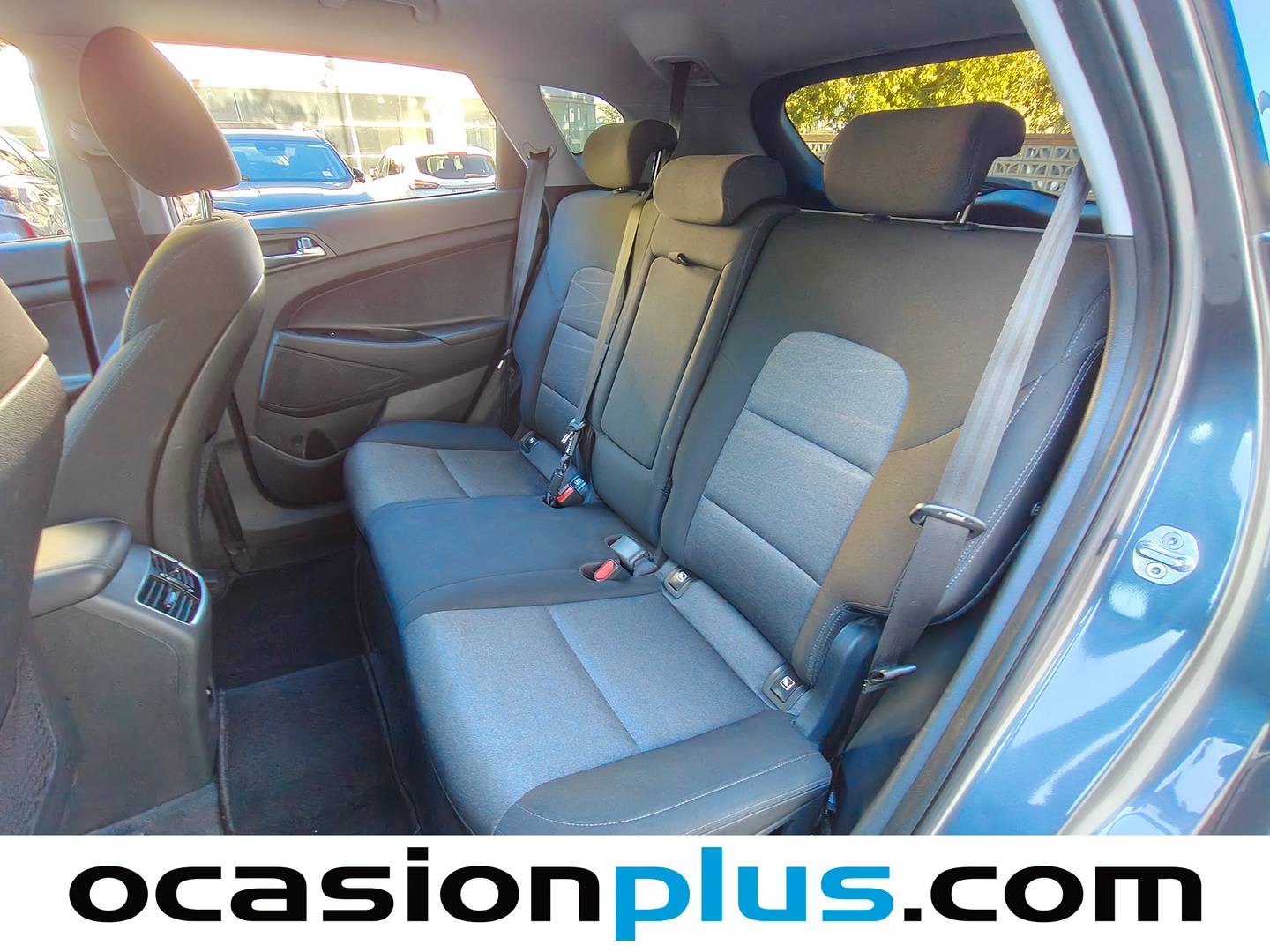 Foto asientos traseros Hyundai Tucson Hyundai Tucson 1.6 CRDI 48V SLE 4x2 (116 CV)