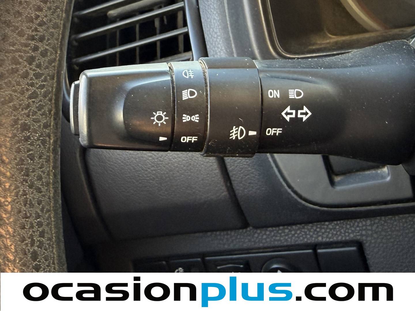 Extras y acabados del Isuzu D-Max Isuzu D-Max PicKup 1.9 Crew Planet 4x4  (164 CV)