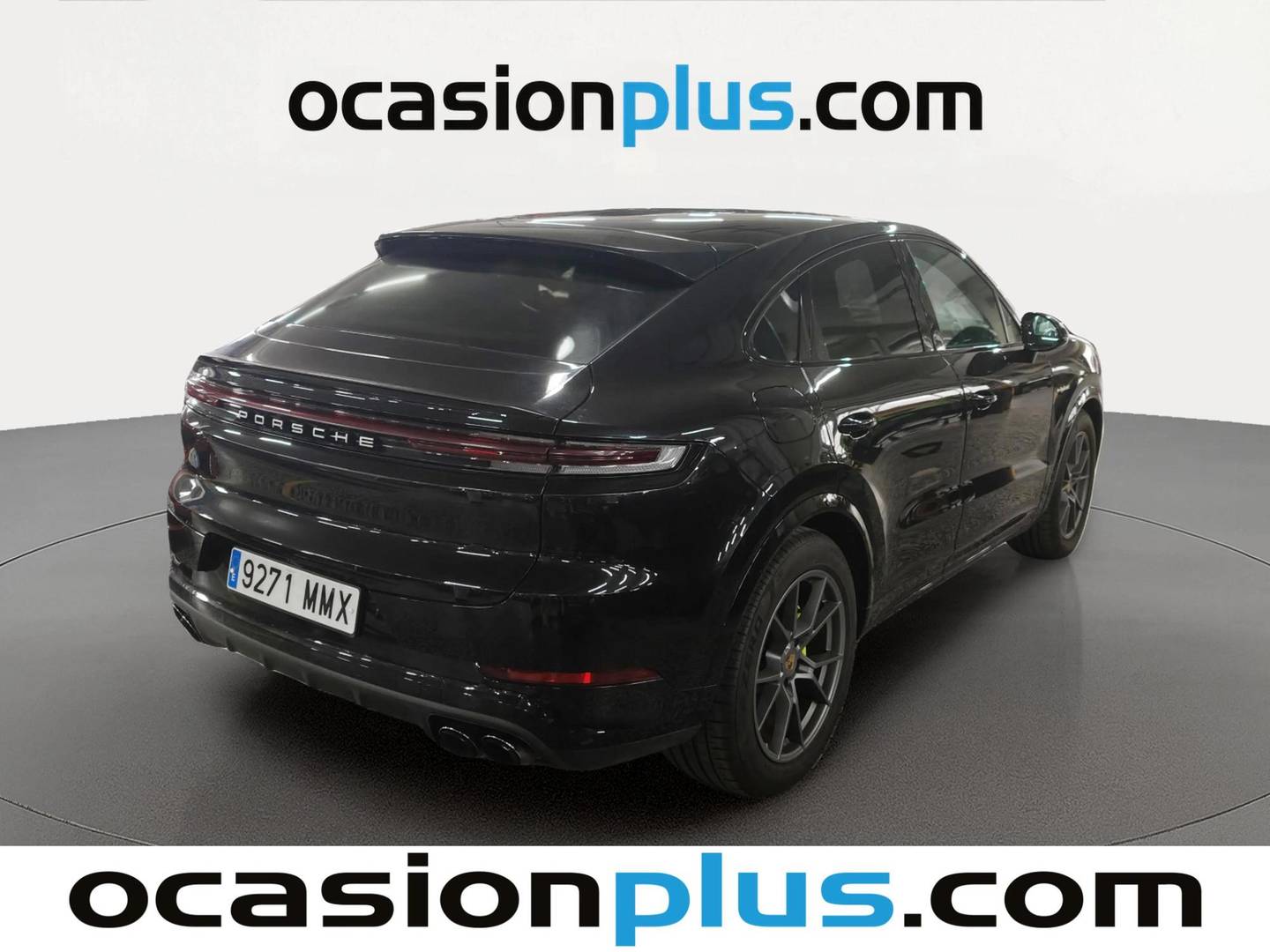 Foto trasera Porsche Cayenne Porsche Cayenne E-Hybrid 346 kW (470 CV) derecha