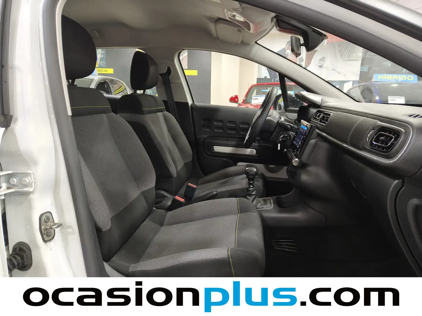 Foto Citroën C3 Citroen C3 BlueHDi 100 S&S C-Series (102 CV)