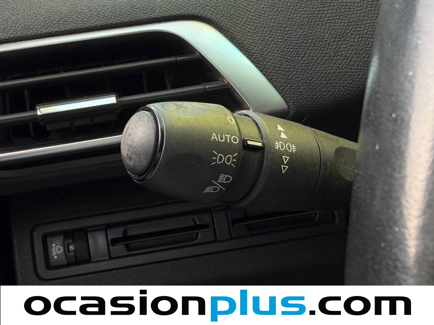 Acabados Peugeot 3008 Peugeot 3008 PureTech 130 S&S Active (130 CV)