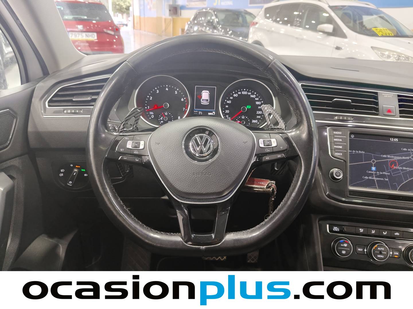 Volkswagen Tiguan Volkswagen Tiguan 1.4 ACT TSI BlueMotionTech Pack R Line (150 CV) DSG de segunda mano