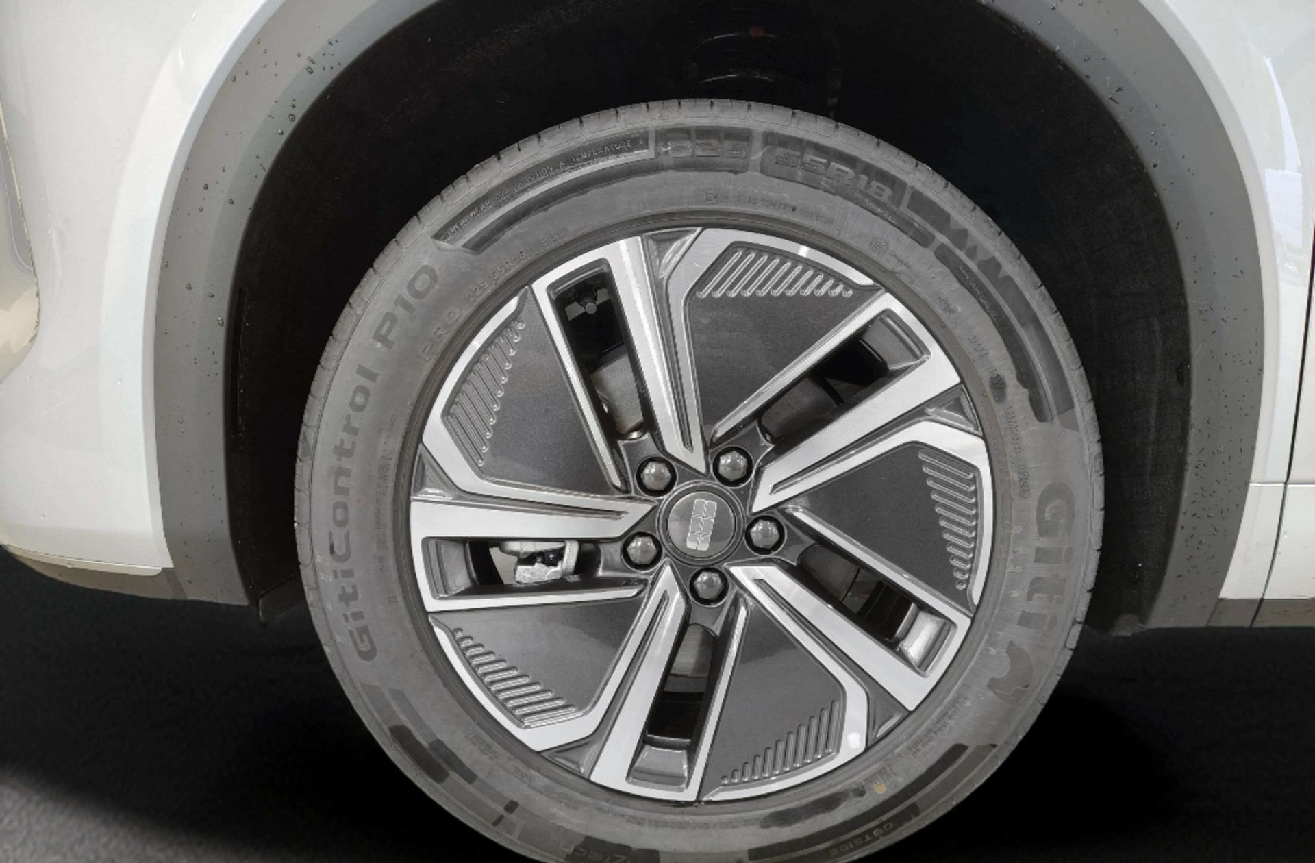 Geely Starray EM-i 1.5 PHEV Pro - foto 32